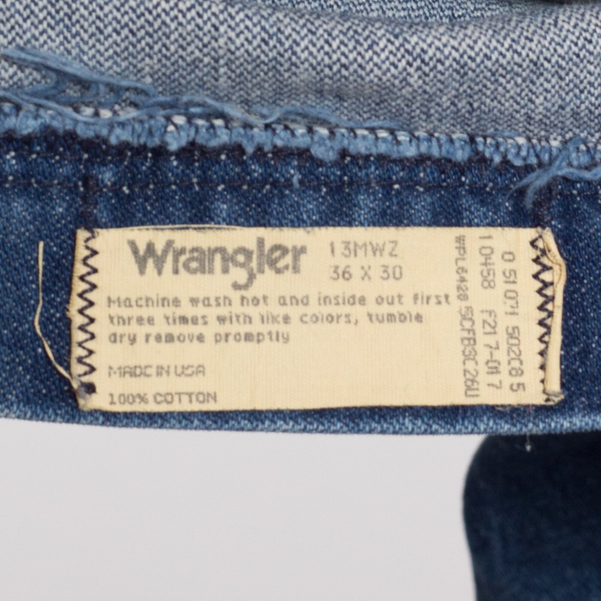 34x30 80s Wrangler Jeans | Vintage Medium Wash Denim Made In USA Straight Leg Jeans