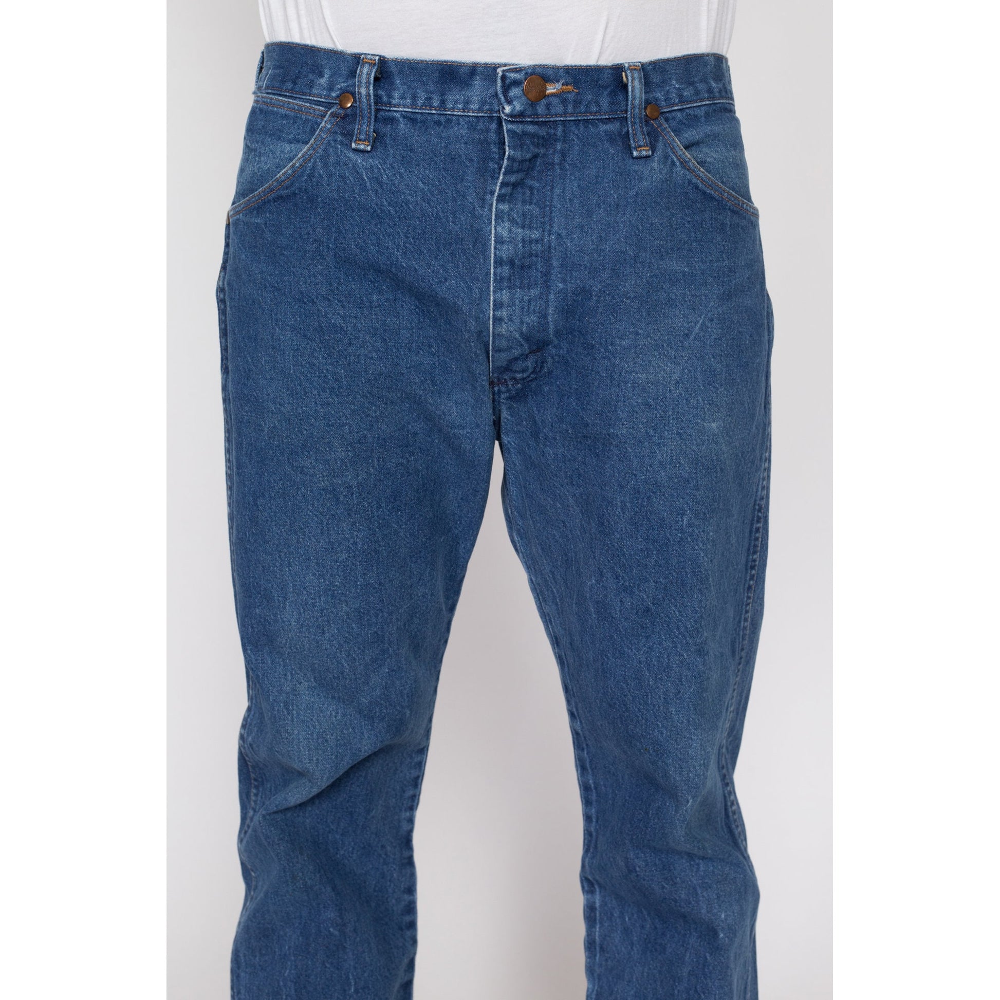 34x30 80s Wrangler Jeans | Vintage Medium Wash Denim Made In USA Straight Leg Jeans