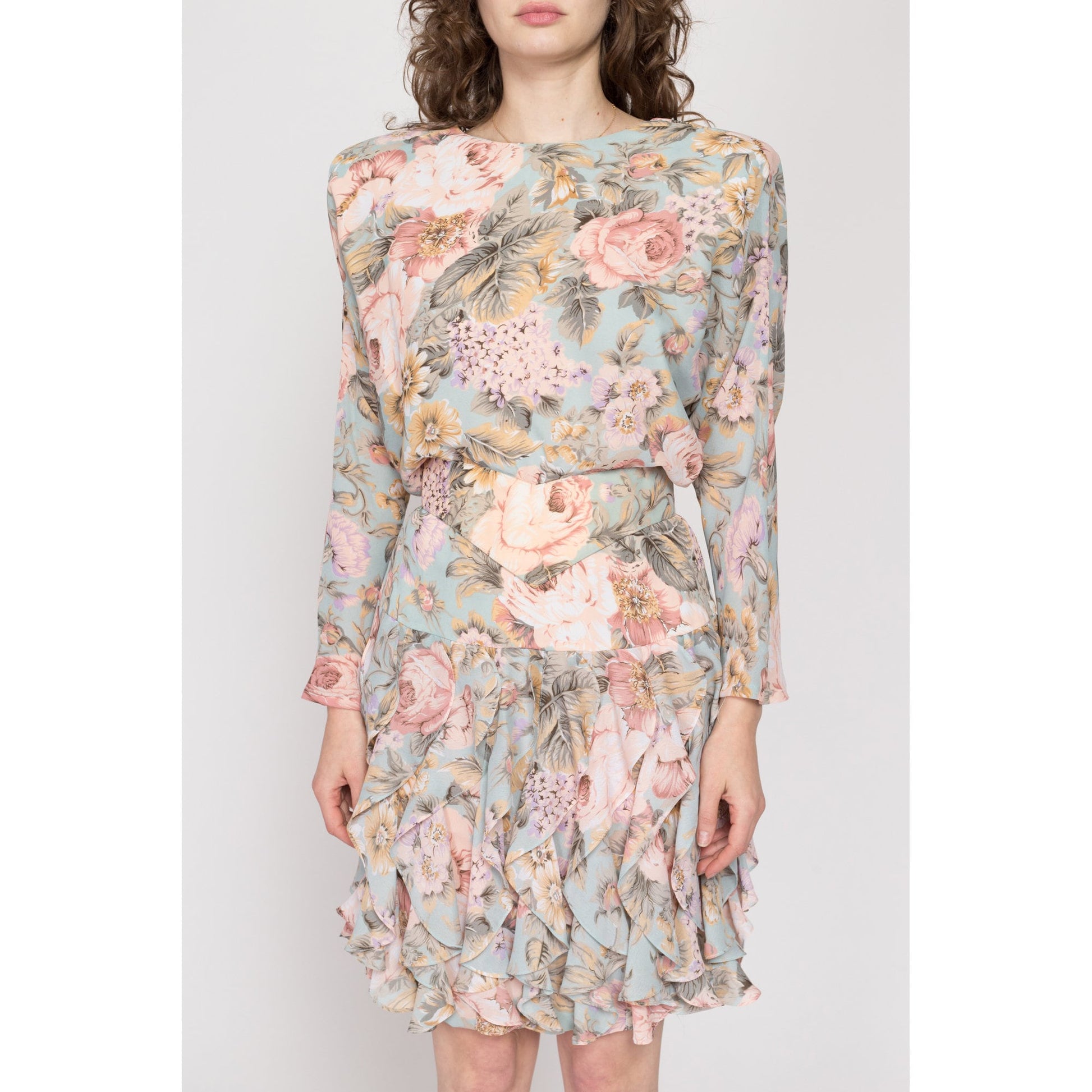 Medium 80s Floral Keyhole Back Ruffle Mini Dress | Retro Vintage Long Dolman Sleeve Backless Dress