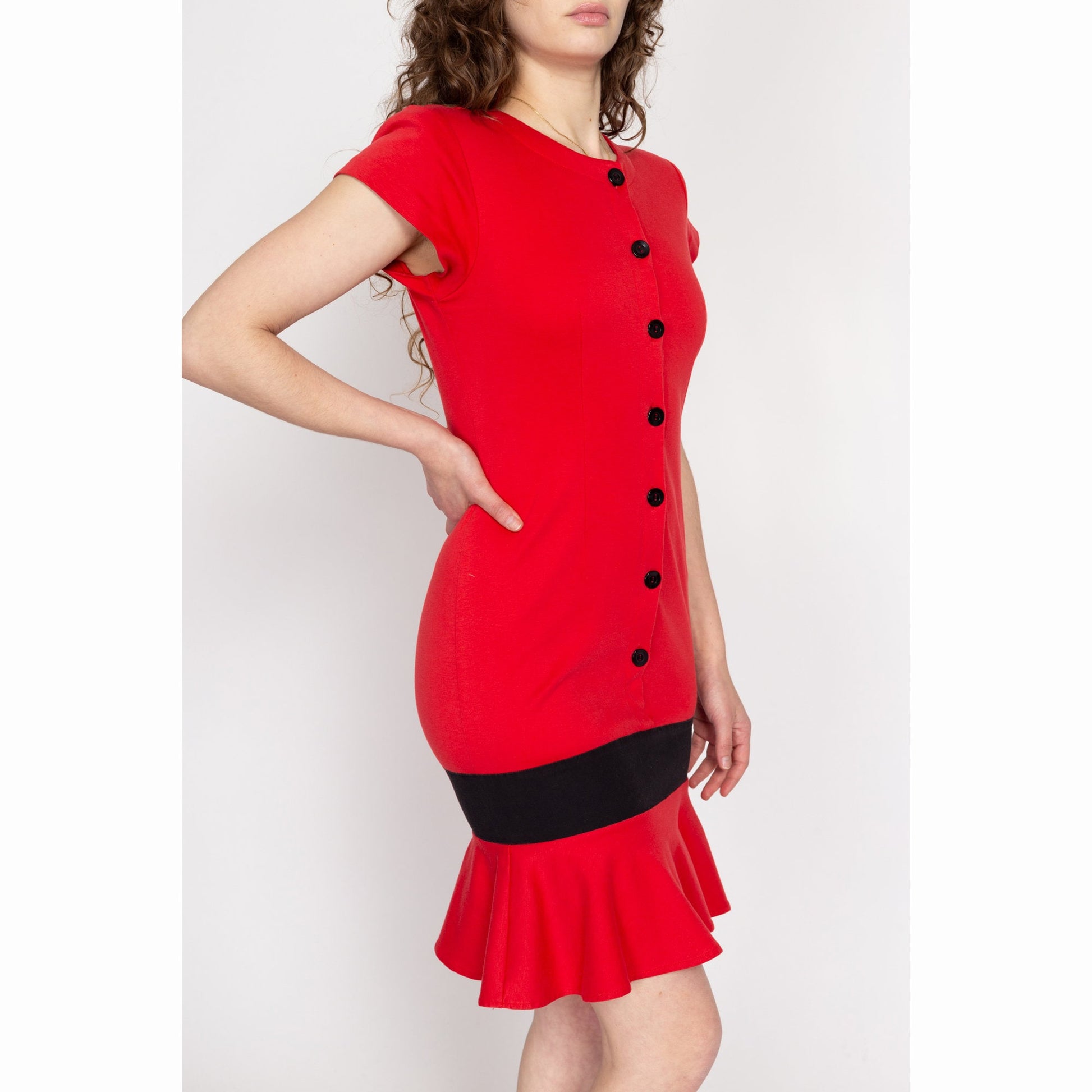 80s Red & Black Color Block Ruffle Hem Dress - Small Flying Apple Vintage 80s Red & Black Color Block Ruffle Hem Dress - Small Flying Apple Vintage