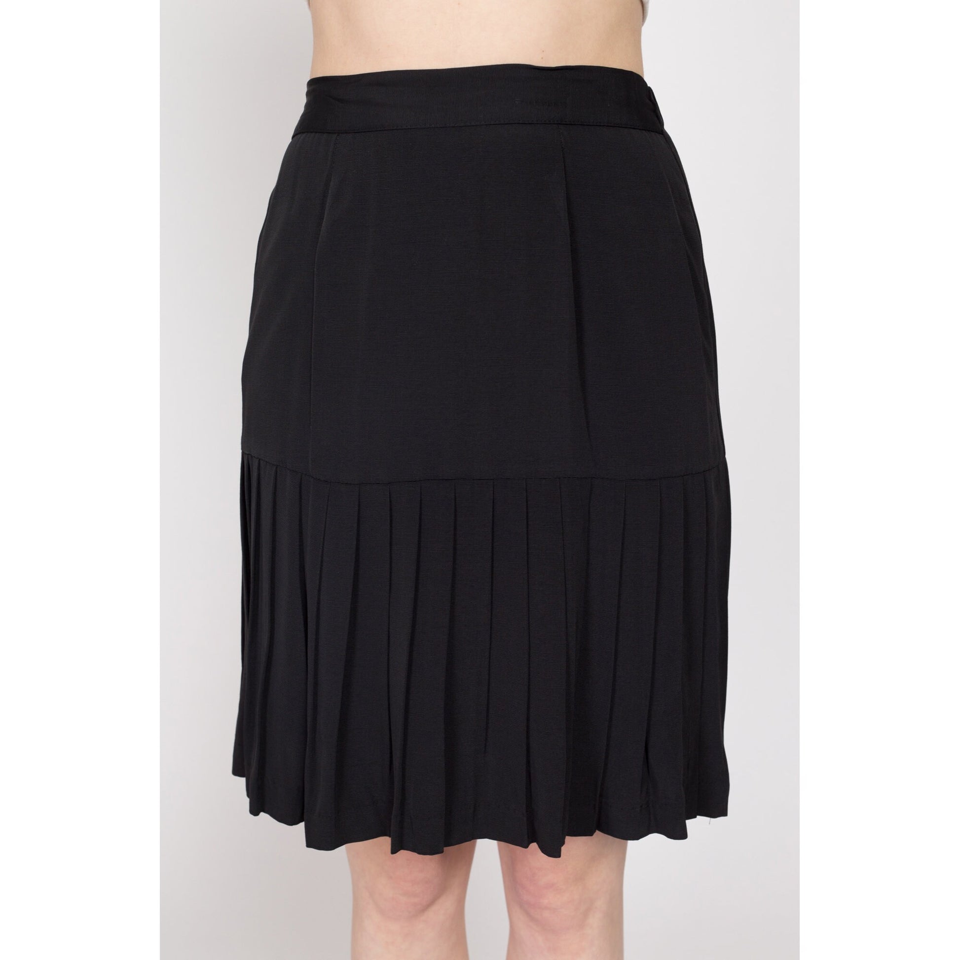 Medium 80s Black Pleated Mini Skirt " | Vintage High Waisted Grunge Schoolgirl Skirt