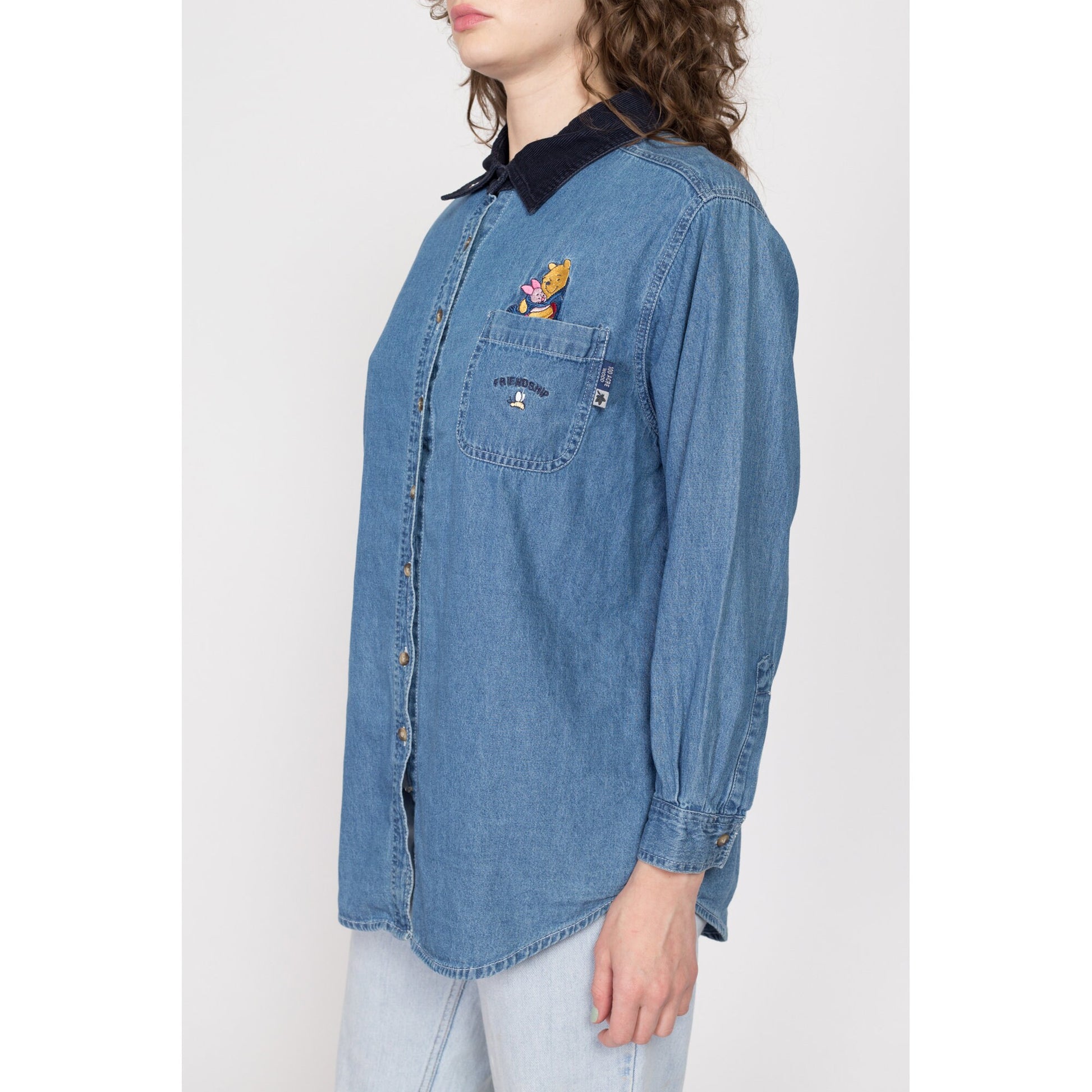 XL 90s Winnie The Pooh & Piglet Friendship Chambray Shirt | Vintage Blue Jean Button Up Disney Cartoon Collared Long Sleeve Denim Top