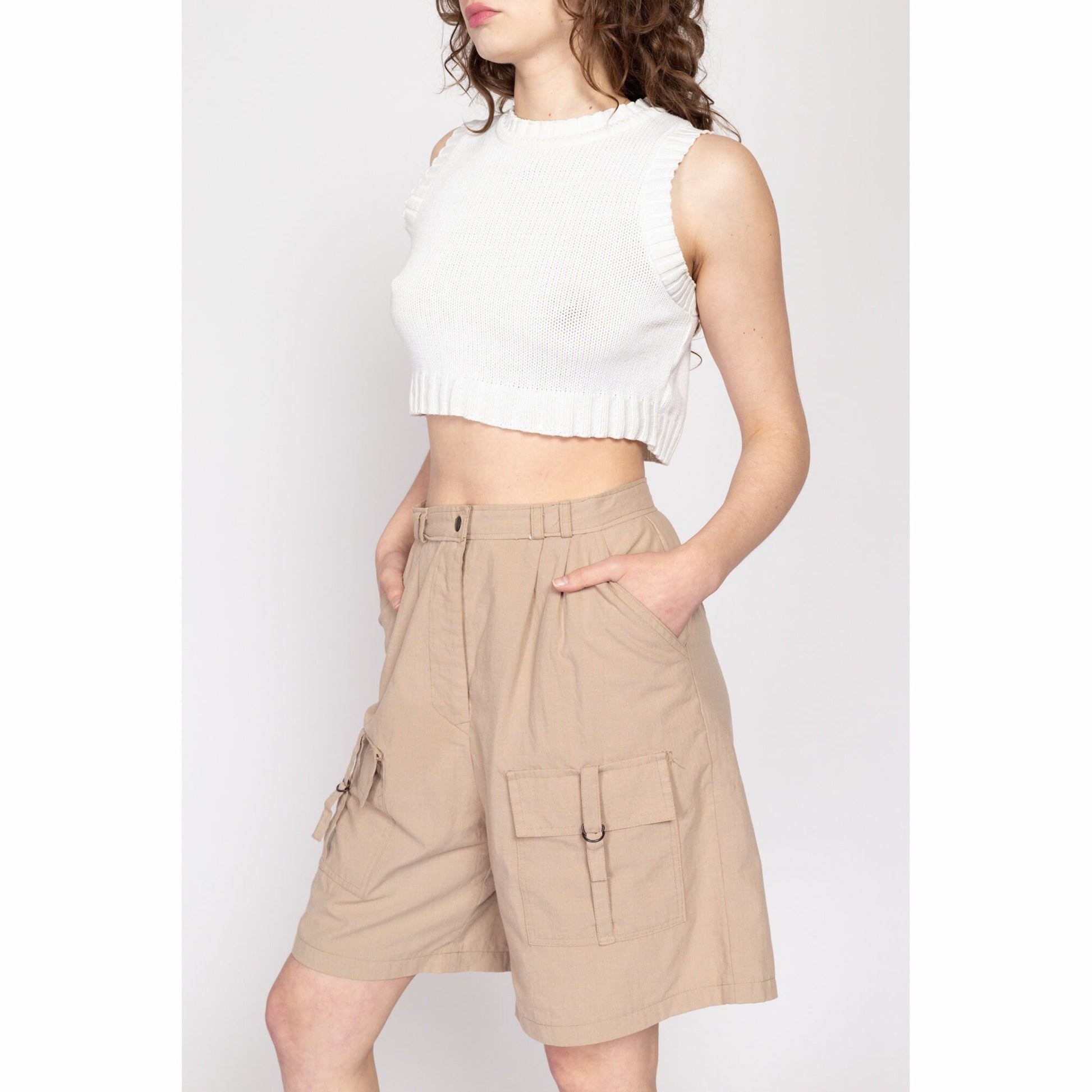 Medium 80s Khaki Pleated Cargo Shorts 28" | Vintage High Waisted Casual Long Mom Shorts