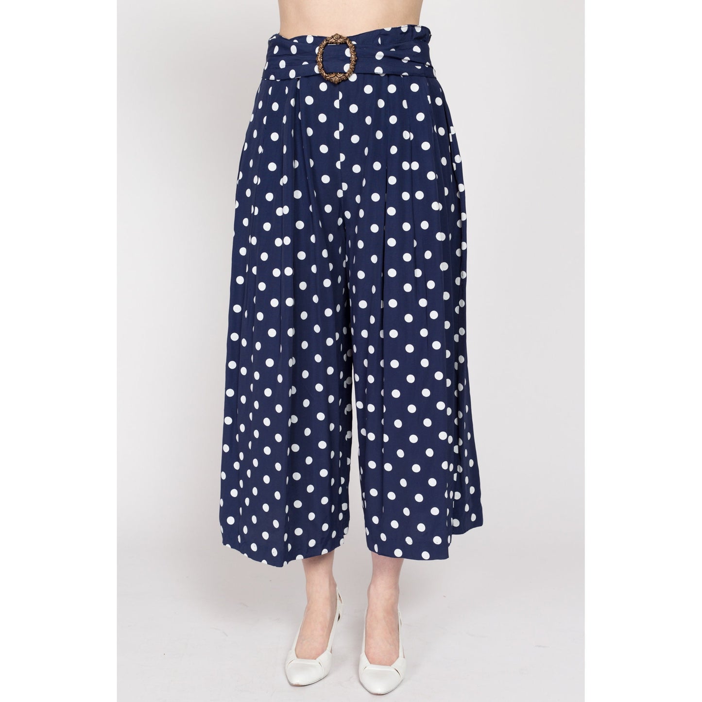 Medium 80s Navy Blue Polka Dot Belted Culotte Pants 30" | Vintage Wide Leg High Waisted Capri Trousers