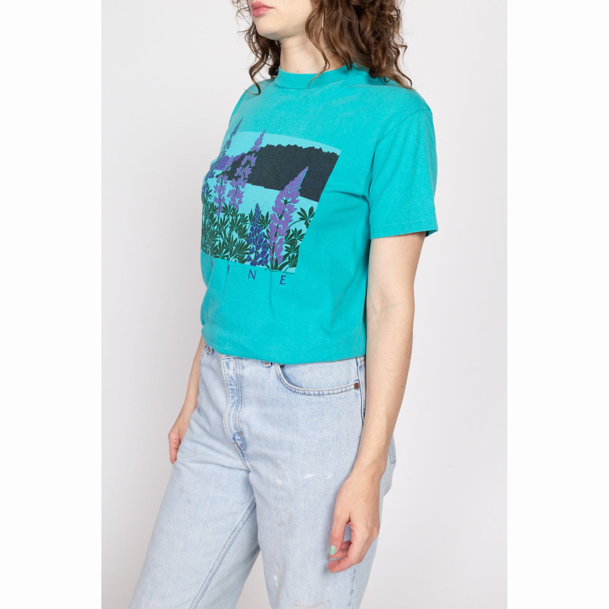 Medium 80s Maine Lupine Flower T Shirt | Vintage Blue Floral Graphic Tourist Tee