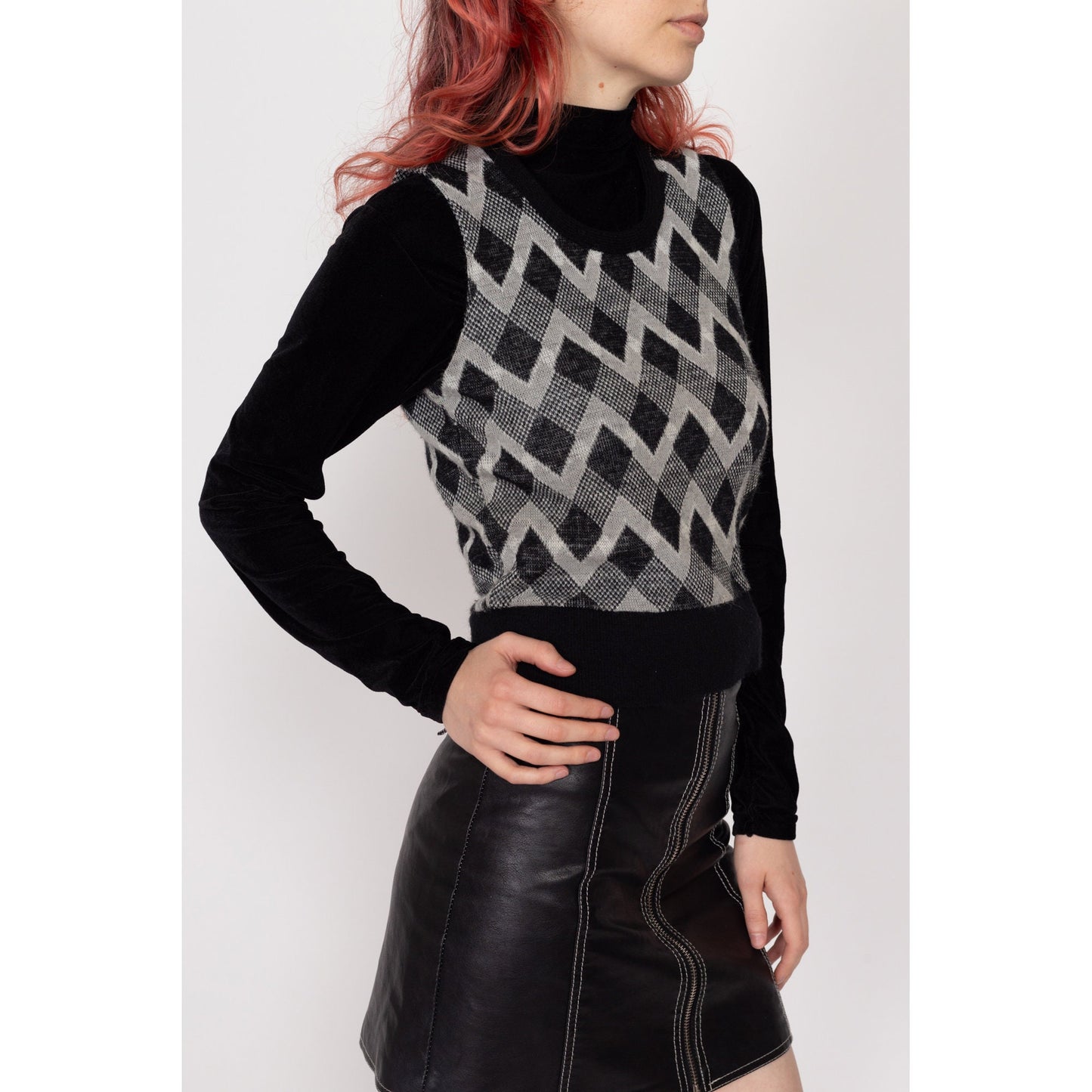 XS 70s Black & Grey Argyle Sweater Vest | Vintage Diamond Pattern Knit Crop Top