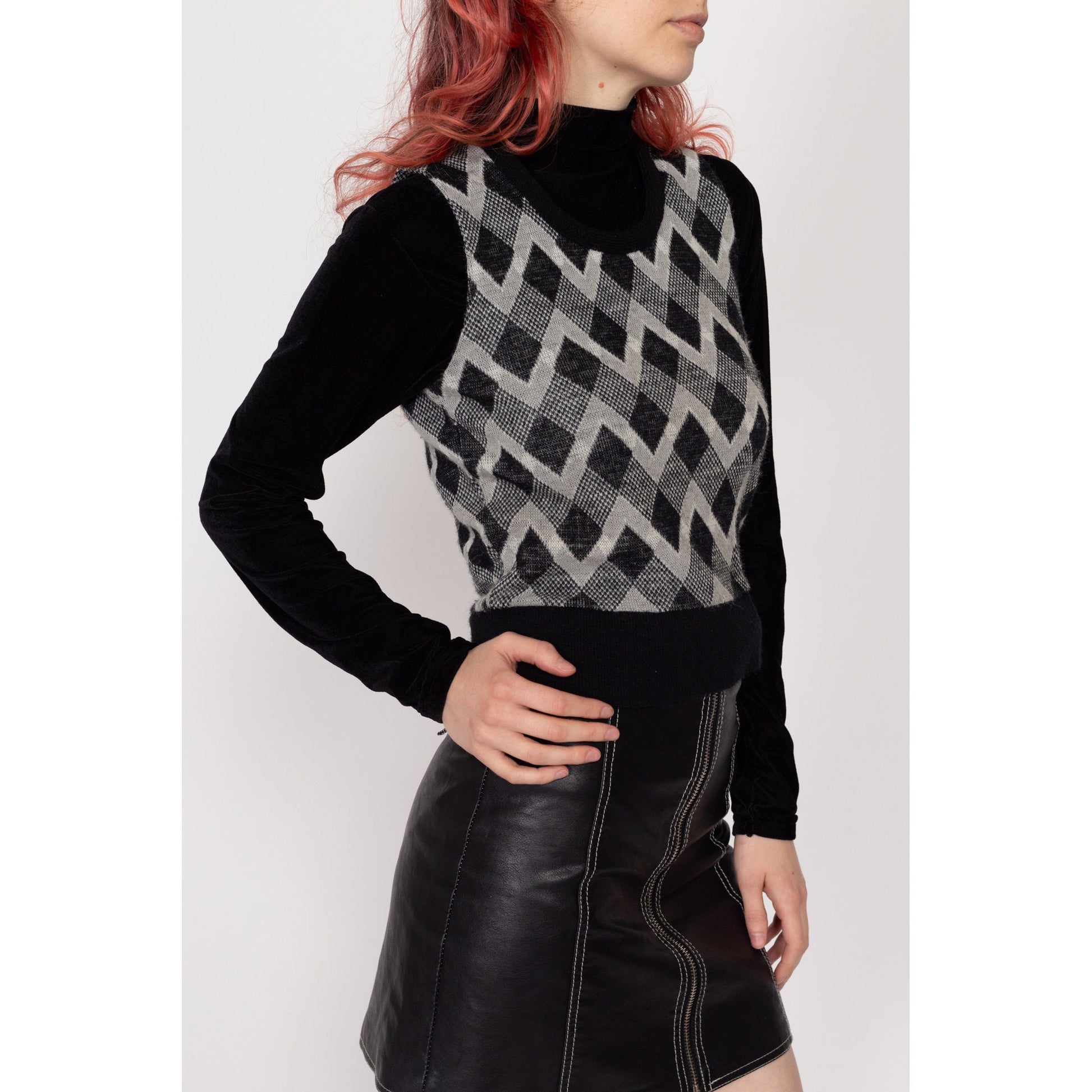XS 70s Black & Grey Argyle Sweater Vest | Vintage Diamond Pattern Knit Crop Top