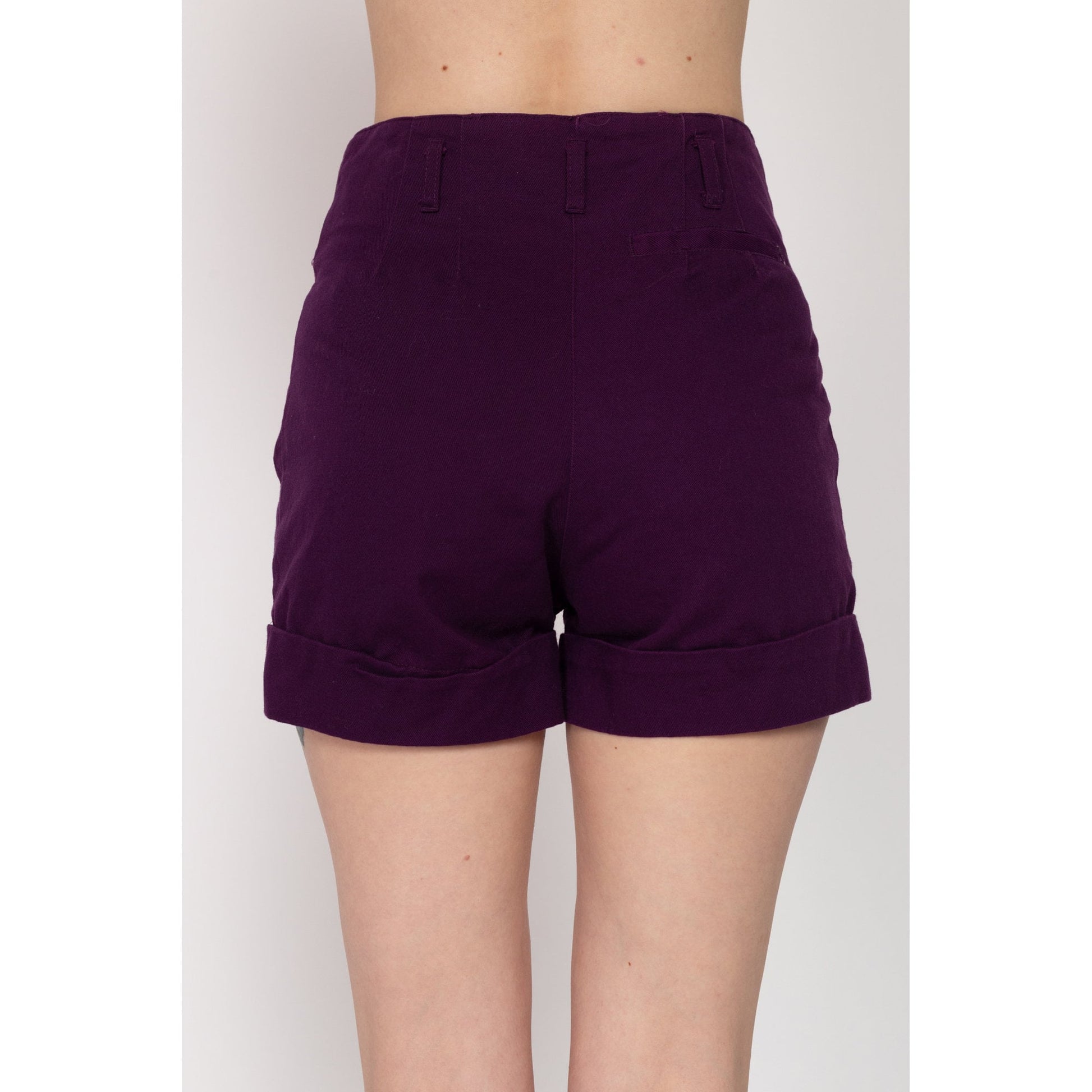 Petite XS 90s Plum Purple High Waisted Shorts | Vintage Pleated Cuffed Cotton Shorts