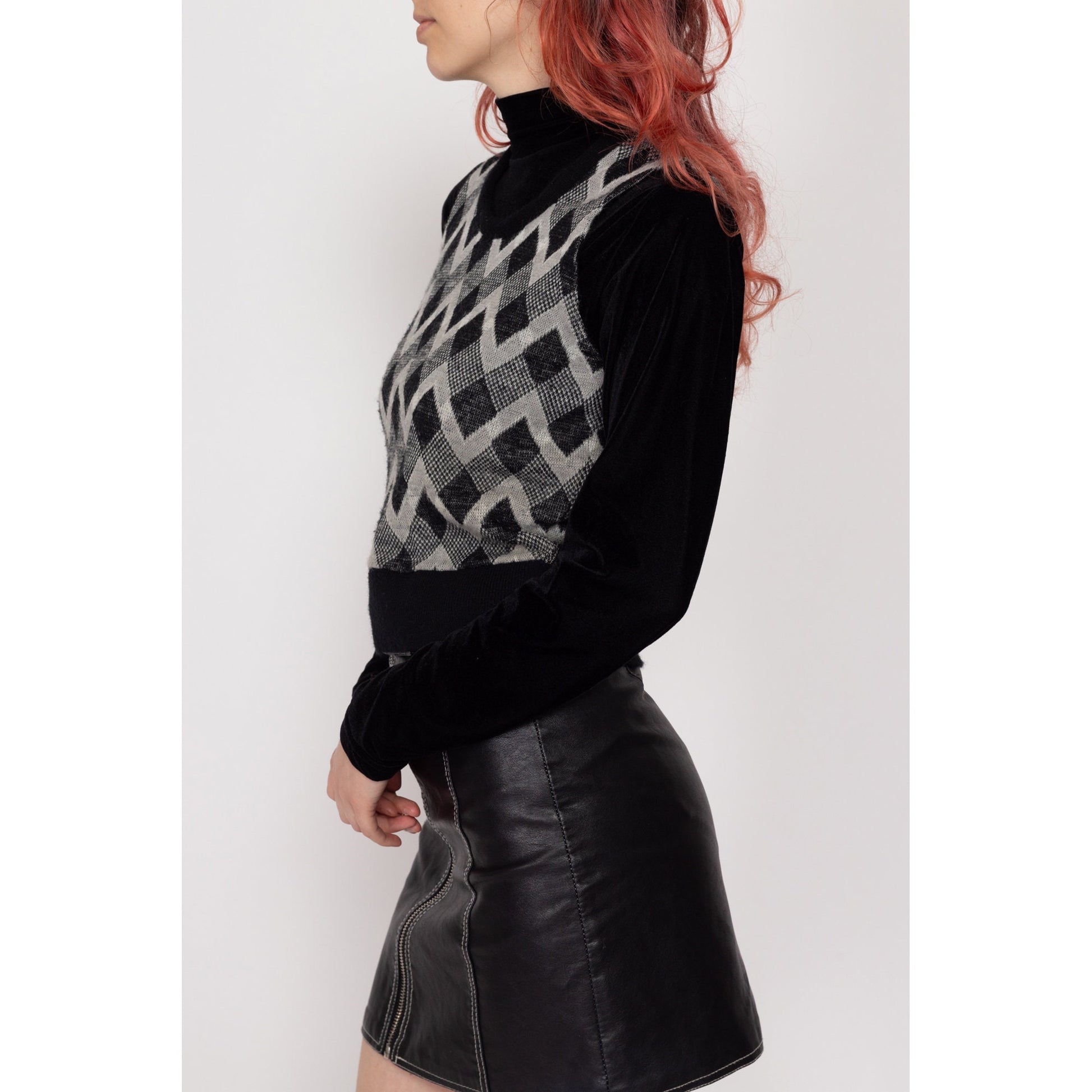 XS 70s Black & Grey Argyle Sweater Vest | Vintage Diamond Pattern Knit Crop Top