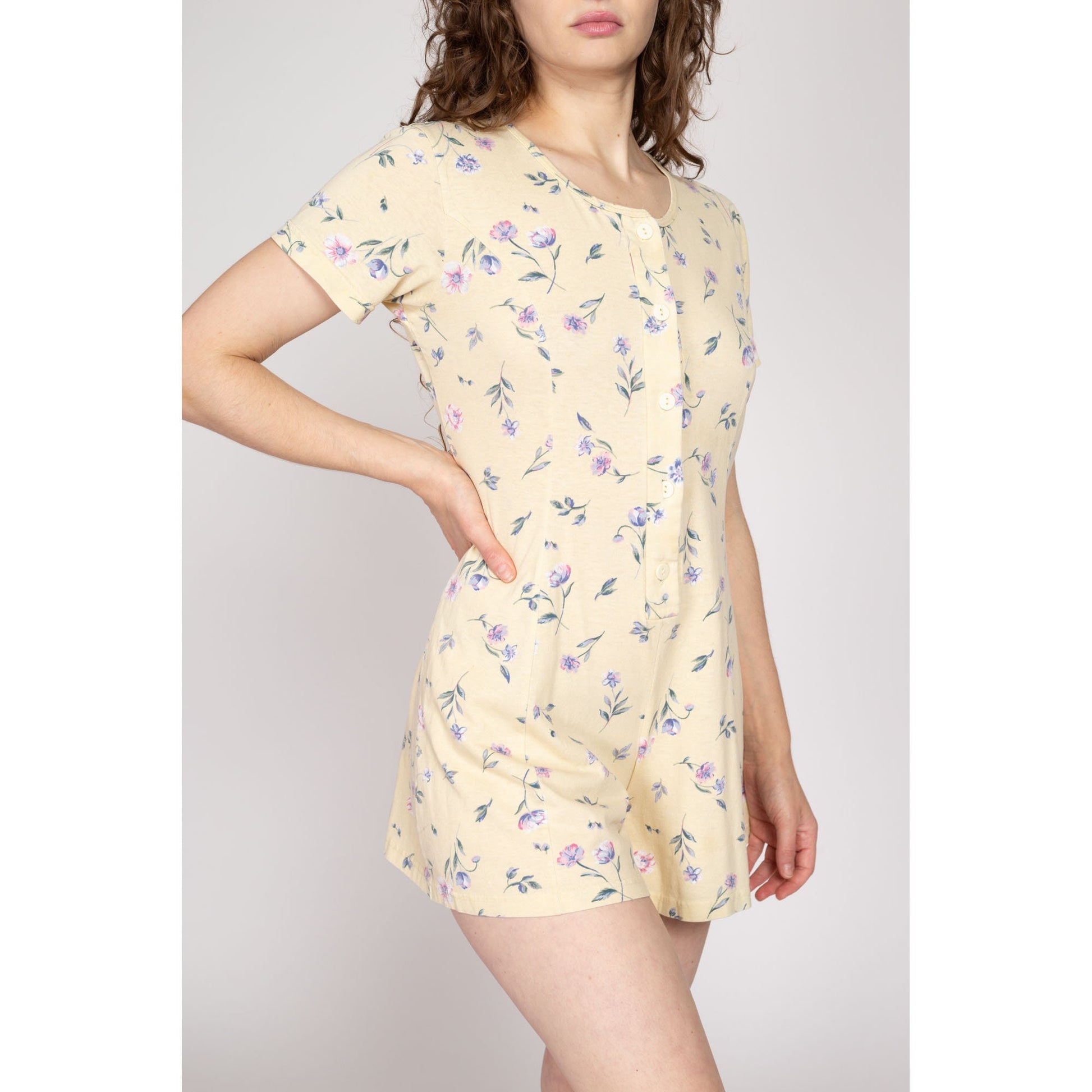 Petite Medium 90s Yellow Floral Flutter Sleeve Romper | Vintage Boho Grunge Short Sleeve Mini Playsuit