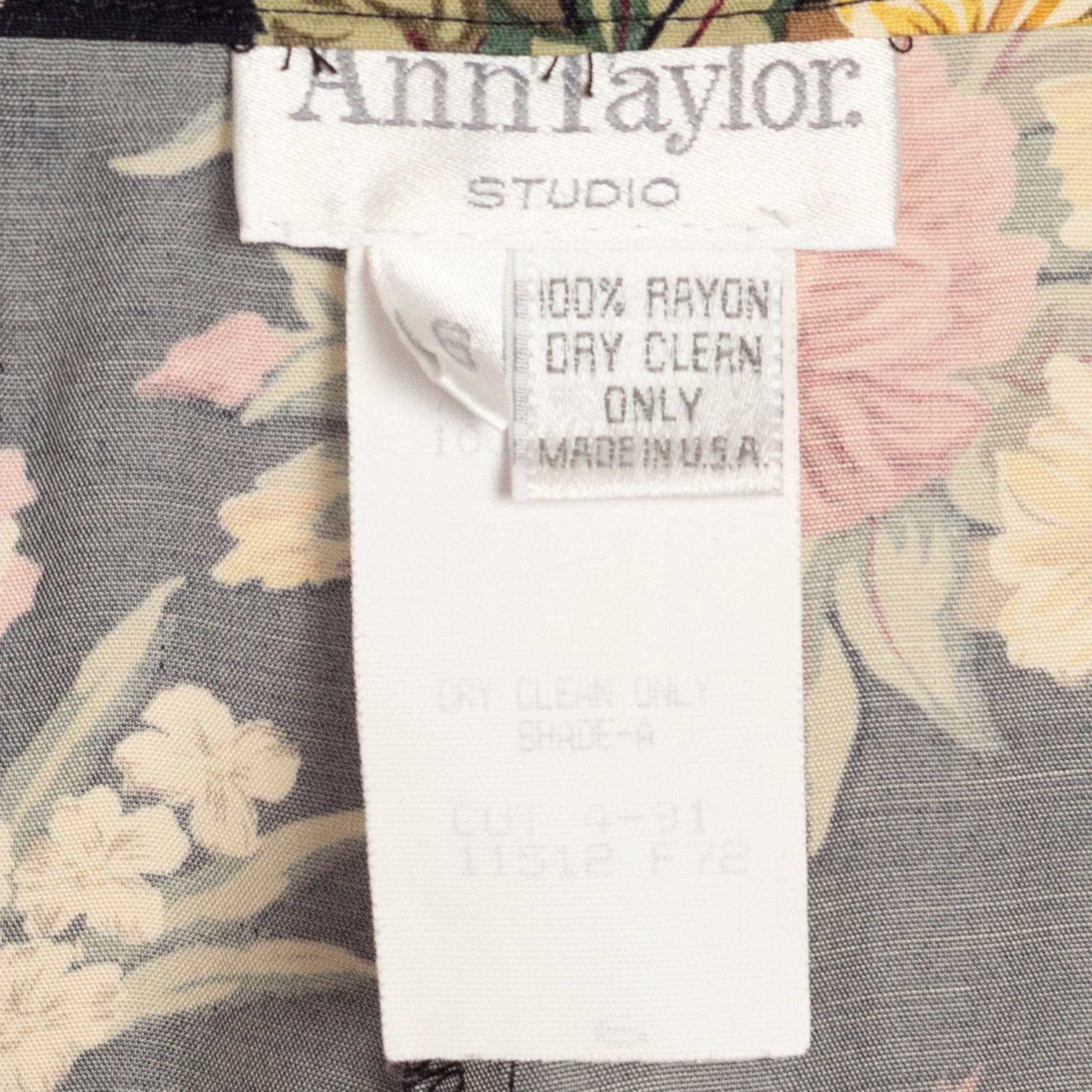 Sm-Med 90s Black Floral High Waisted Shorts | Vintage Ann Taylor Rayon Pleated Casual Summer Shorts