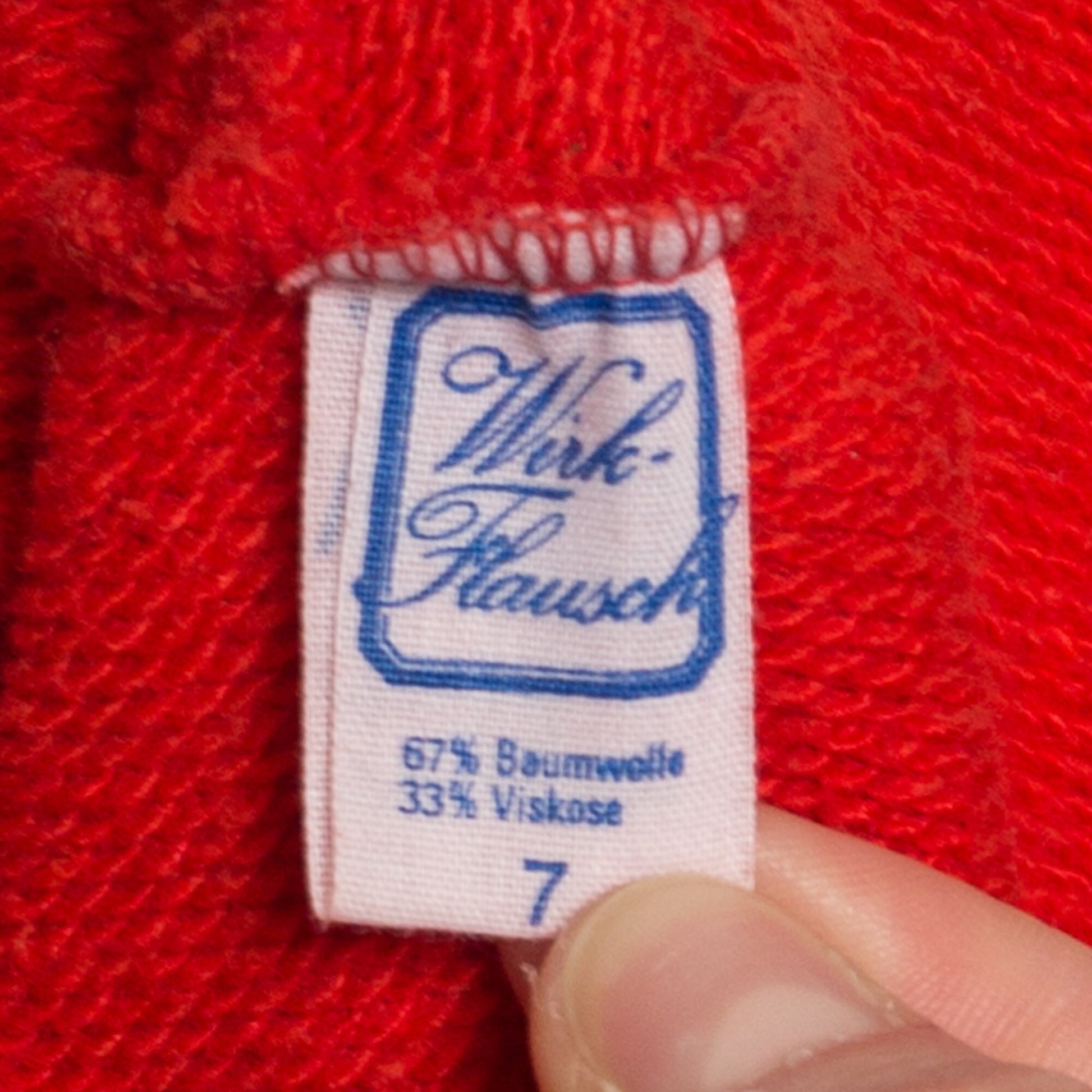 Medium 80s Eintracht Frankfurt Football Club Hoodie | Vintage Red Hooded Germany Soccer Team Sweatshirt