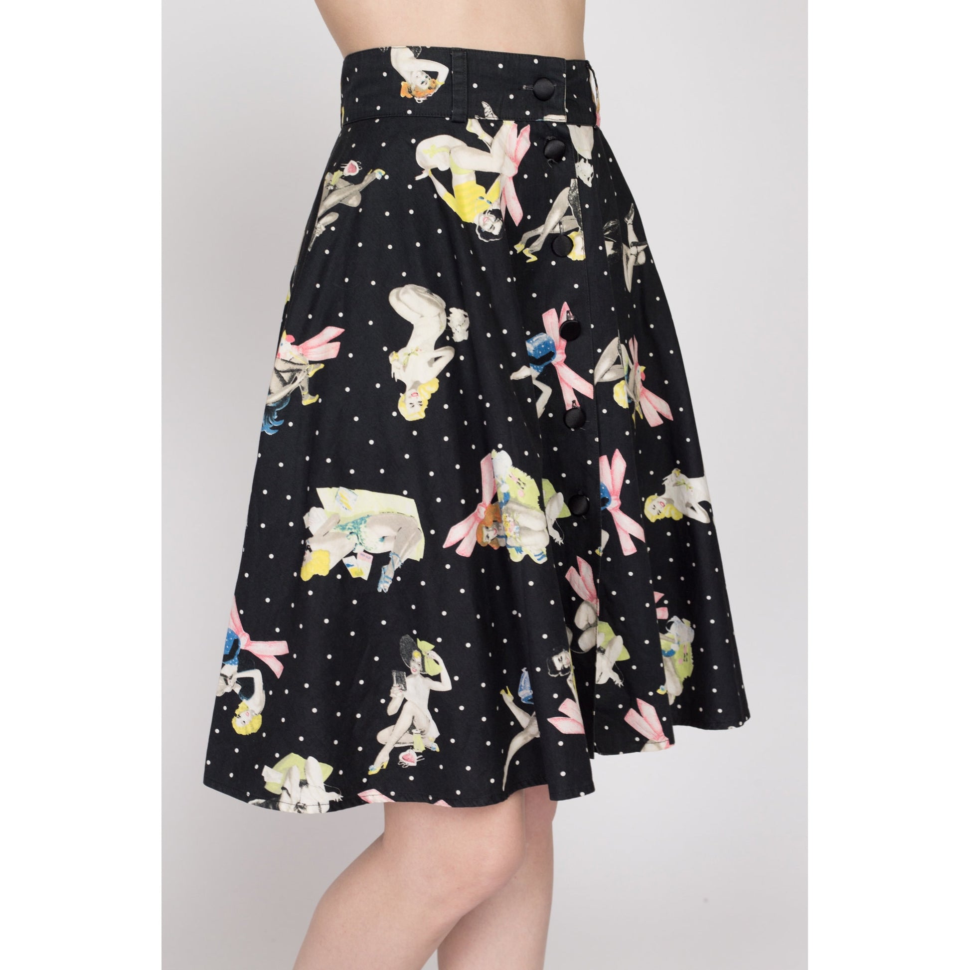 XS 90s Blumarine Pinup Girl Print Circle Skirt 25" | Vintage Designer Black Rockabilly High Waisted Knee Length Mini Skirt