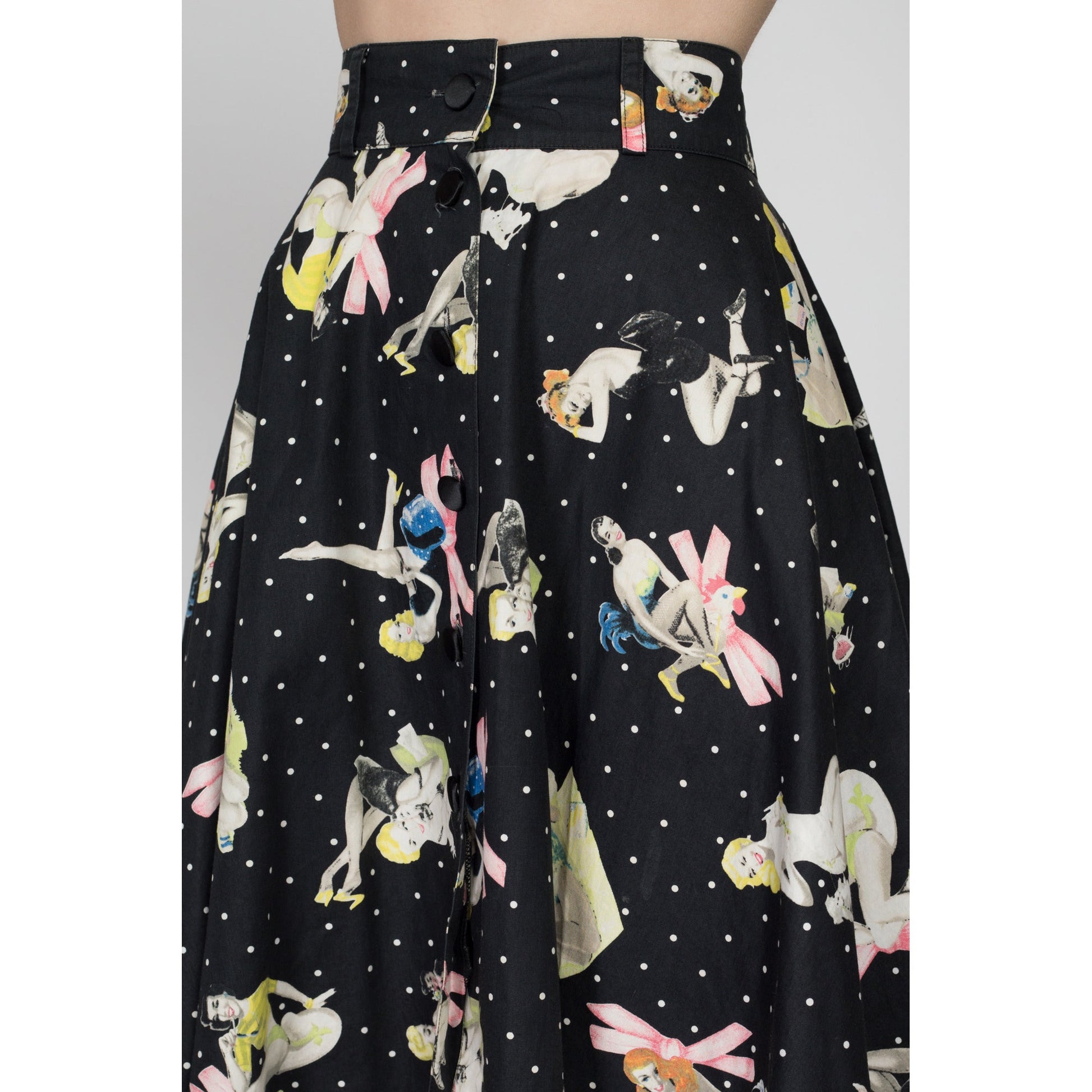 XS 90s Blumarine Pinup Girl Print Circle Skirt 25" | Vintage Designer Black Rockabilly High Waisted Knee Length Mini Skirt