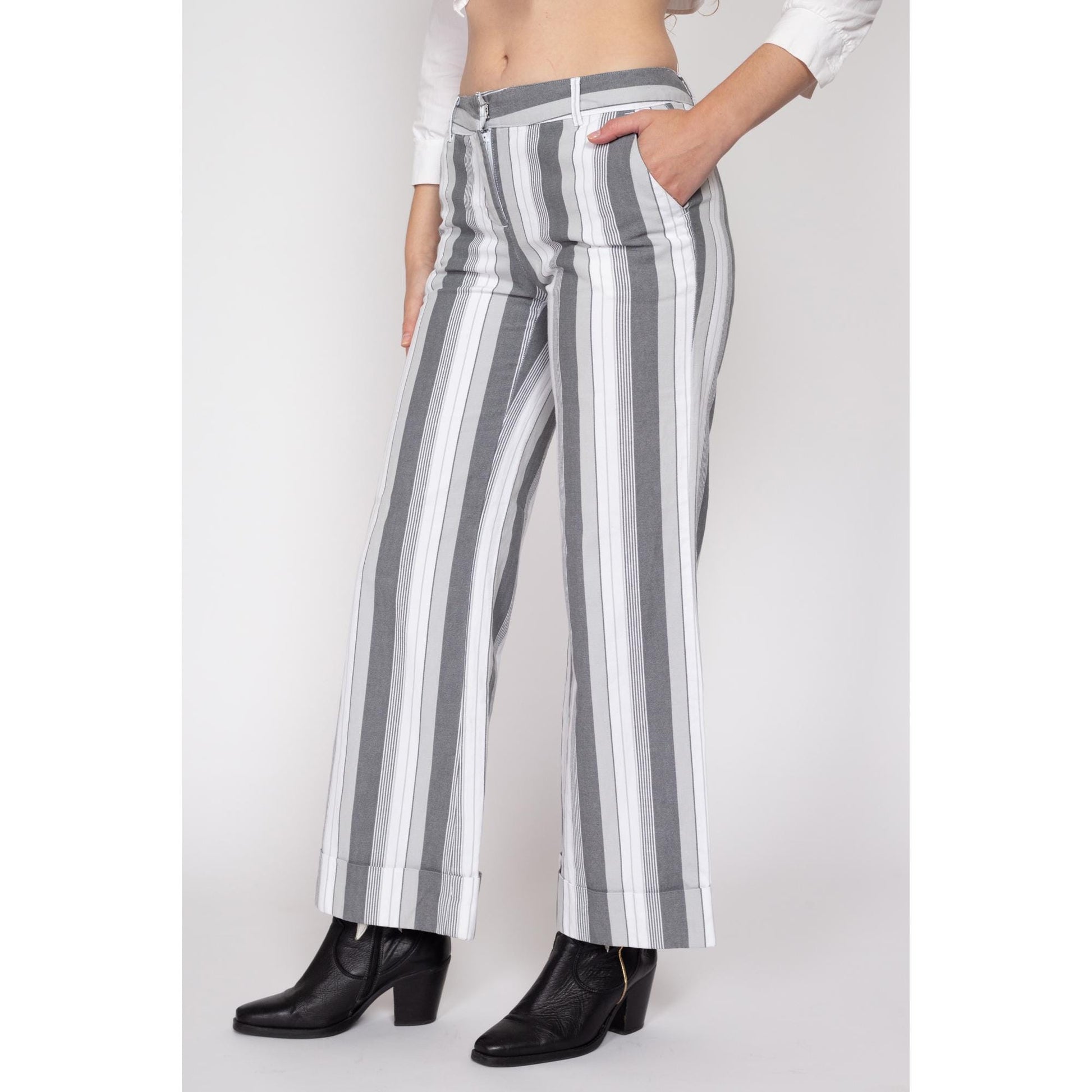 Small Y2K Grey & White Striped Flared Pants | Vintage Mid Rise Wide Leg Bell Bottom Trousers