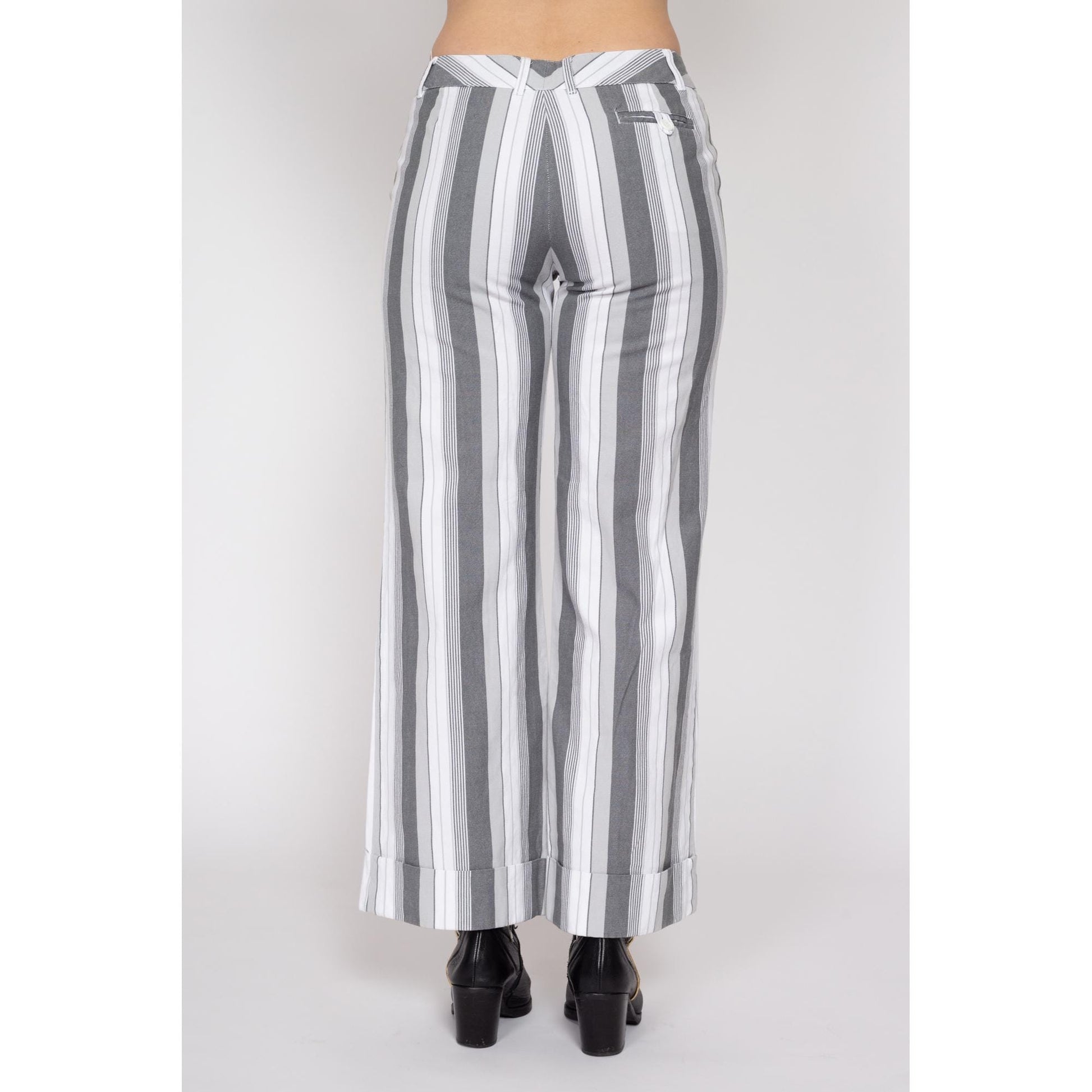 Small Y2K Grey & White Striped Flared Pants | Vintage Mid Rise Wide Leg Bell Bottom Trousers