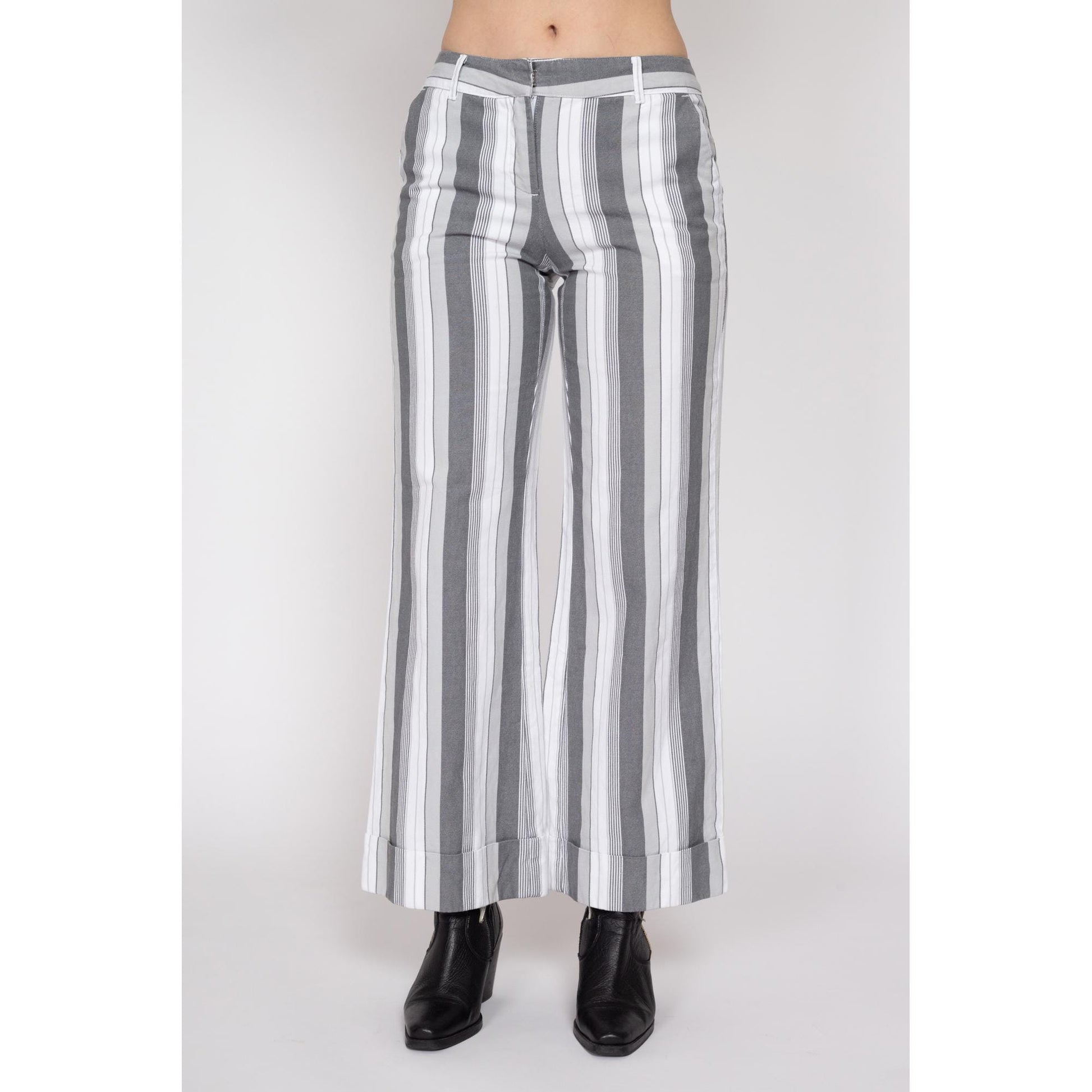 Small Y2K Grey & White Striped Flared Pants | Vintage Mid Rise Wide Leg Bell Bottom Trousers