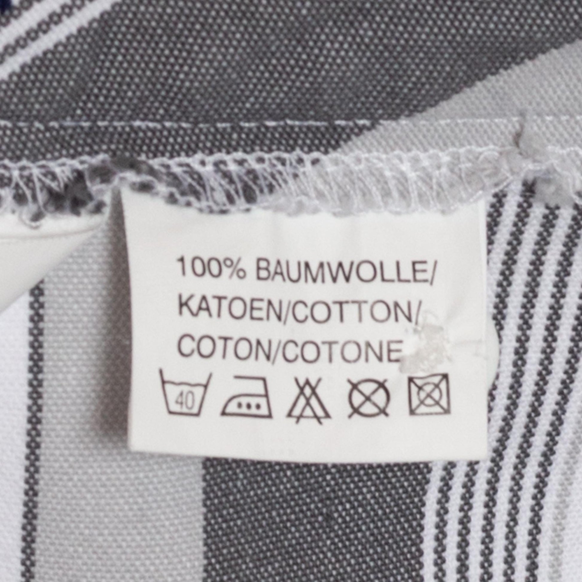 Small Y2K Grey & White Striped Flared Pants | Vintage Mid Rise Wide Leg Bell Bottom Trousers