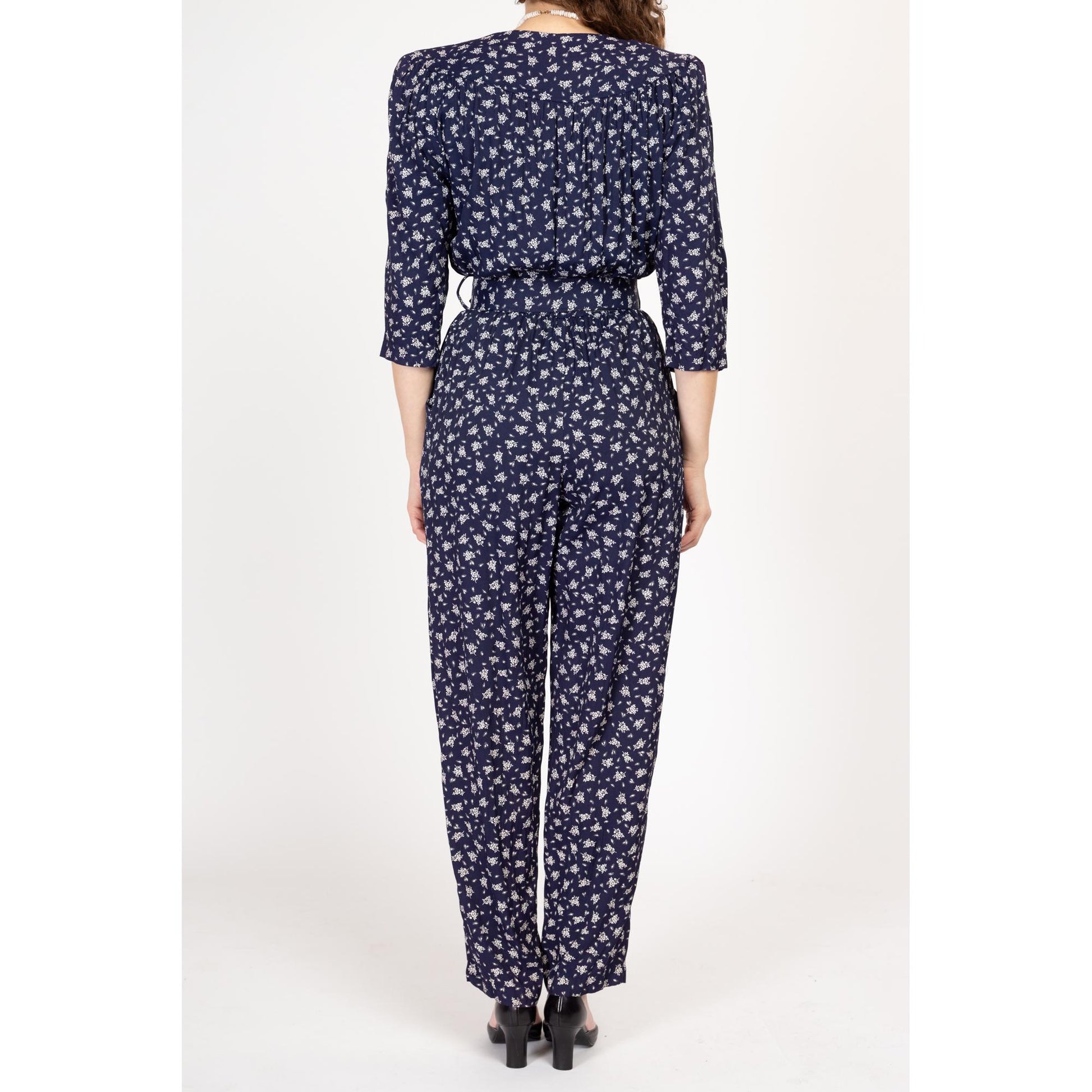 Sm-Med 80s Navy Blue Floral Belted Jumpsuit | Vintage Retro Long Sleeve Tapered Leg Pantsuit