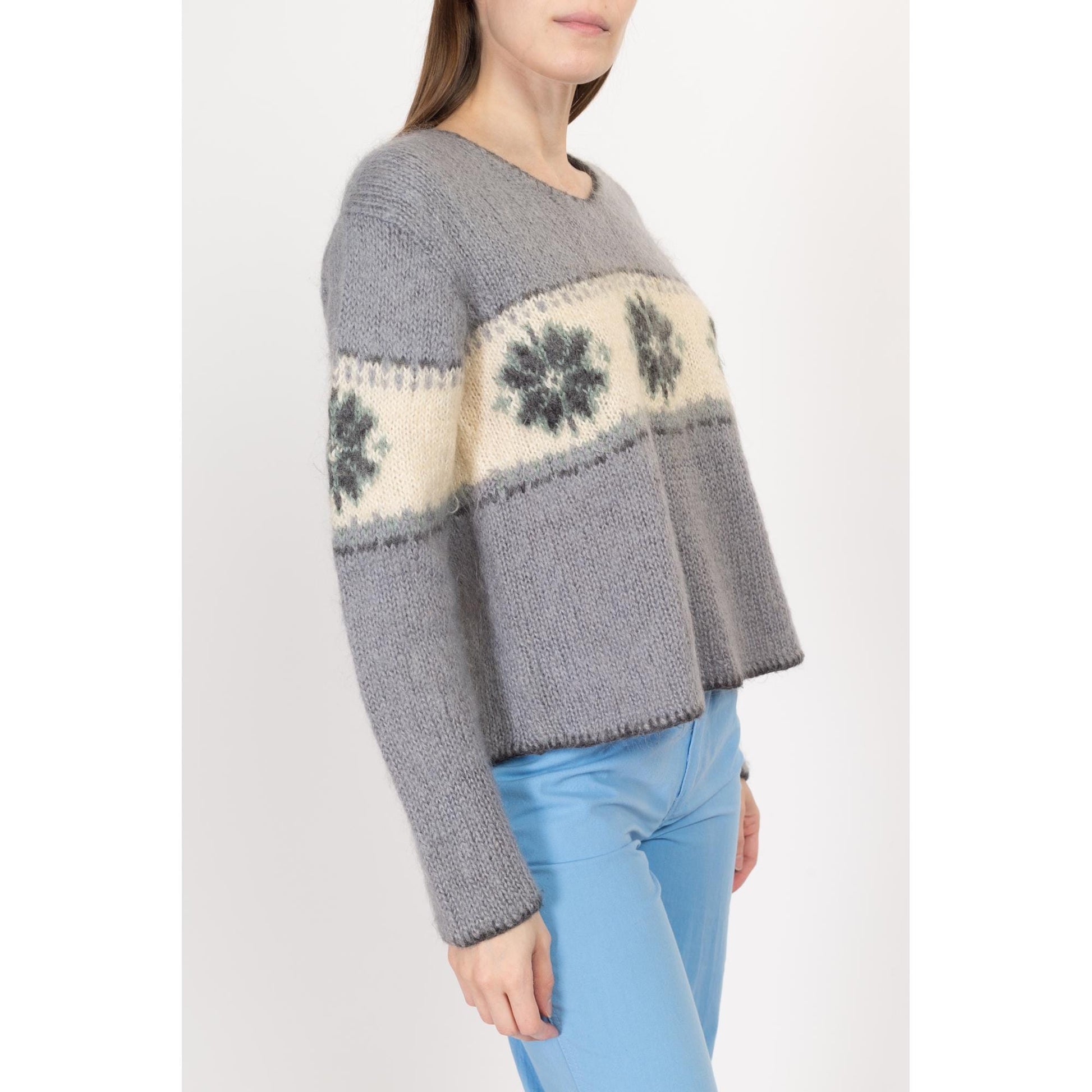 Medium 90s Floral Mohair Slouchy Sweater | Vintage Grey Striped Wool Blend Knit Pullover