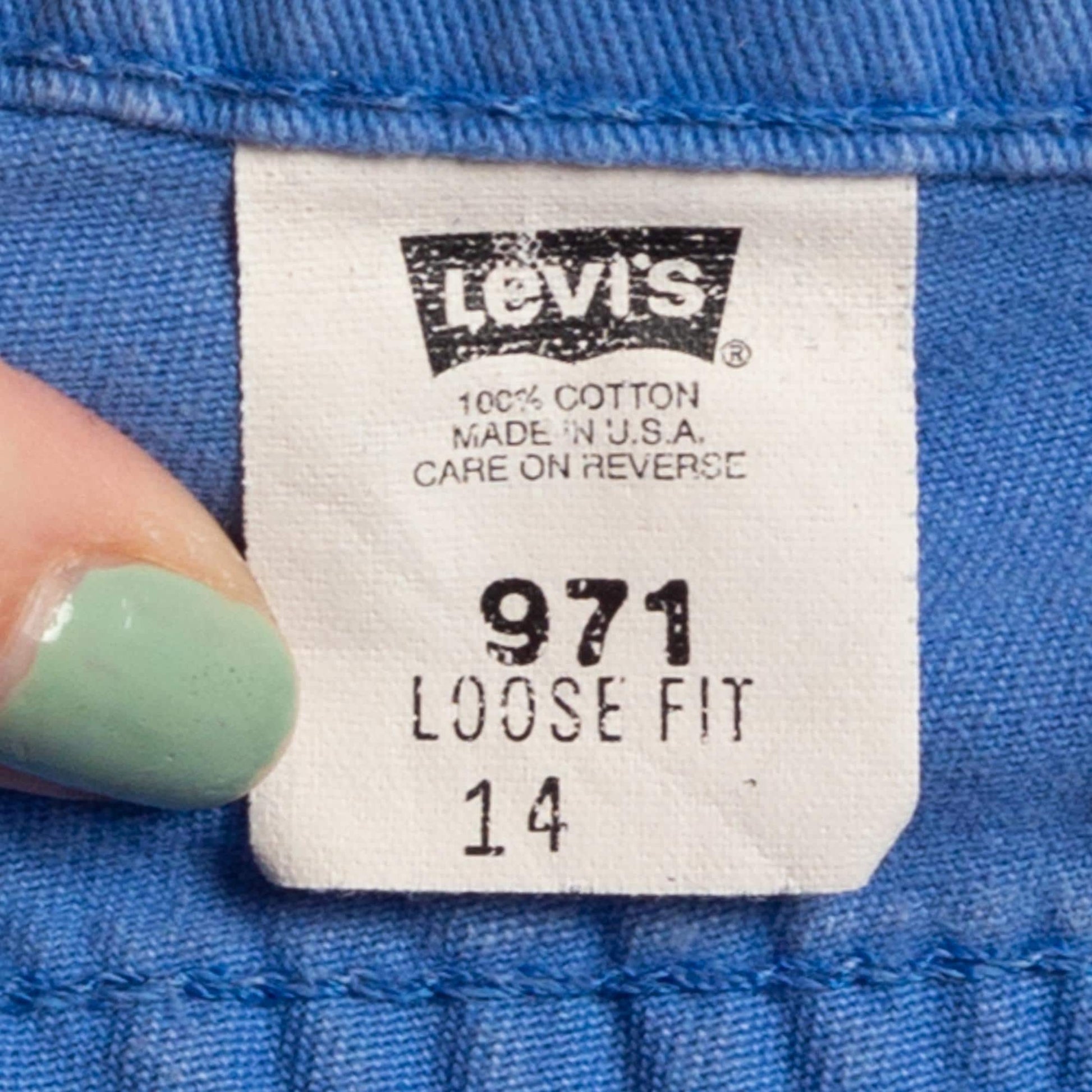 Large 90s Levis Cornflower Blue Loose Fit Shorts 34" | Vintage Levi's Casual Cotton Mid High Waisted Shorts
