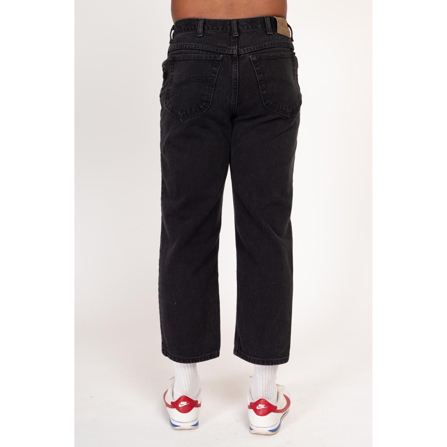 32" Waist 90s Lee Black Cropped Jeans | Vintage Men's Denim Straight Leg Short Inseam Jeans