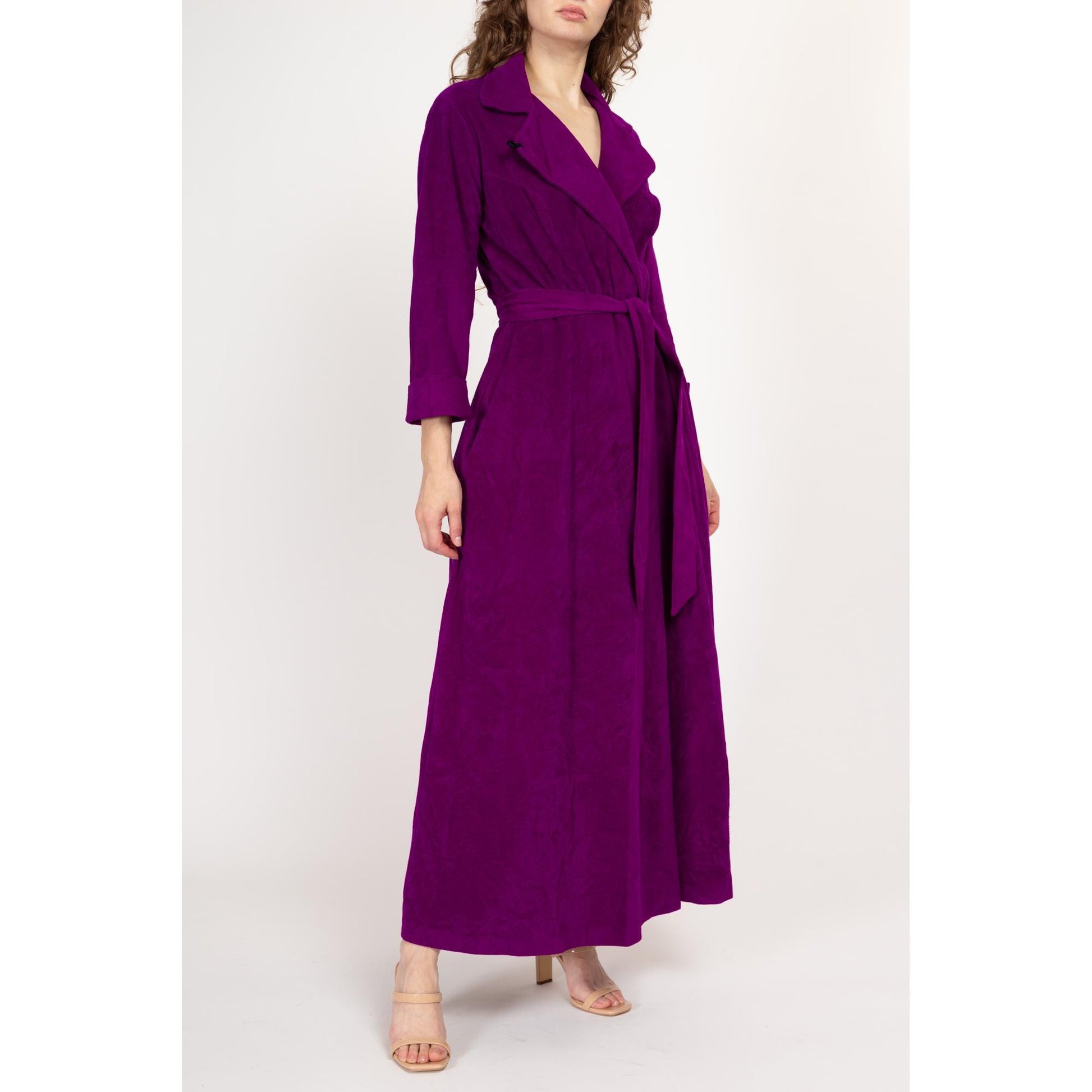 Medium 60s 70s Vanity Fair Plum Purple Felt Dressing Gown – Flying