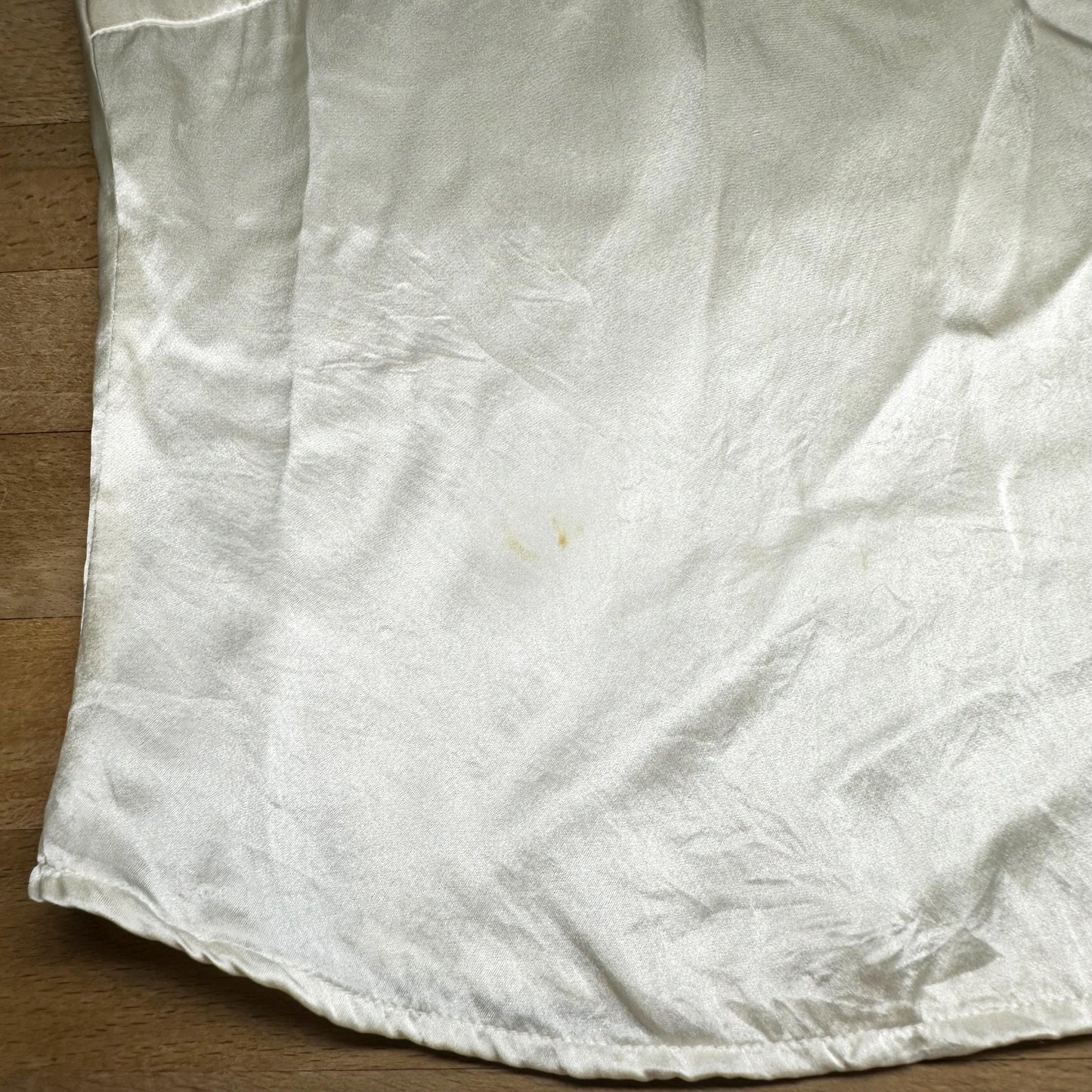 Medium 90s Ivory Silk Satin Cowl Neck Top | Vintage Minimalist Sleeveless Cropped Blouse