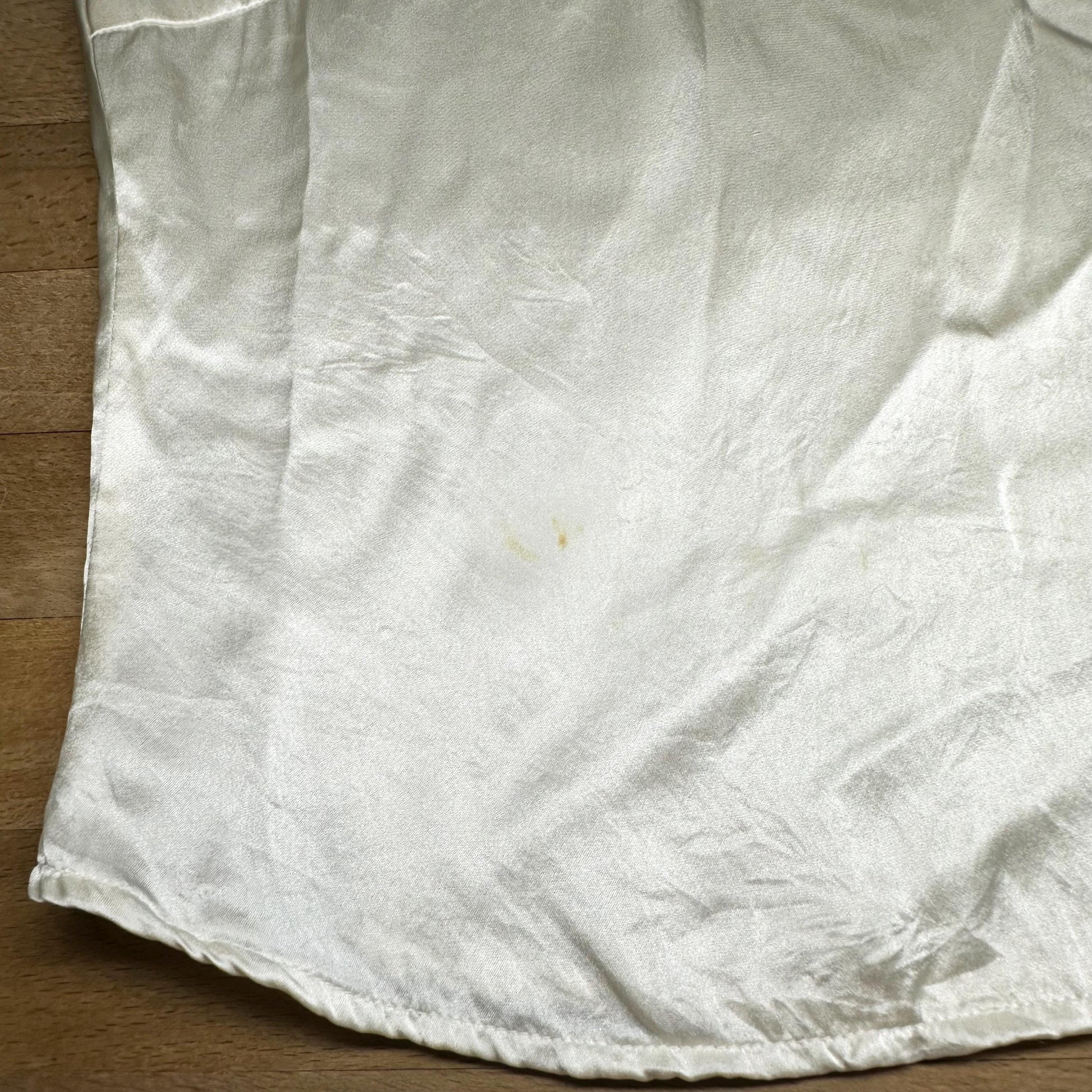 Medium 90s Ivory Silk Satin Cowl Neck Top | Vintage Minimalist Sleeveless Cropped Blouse