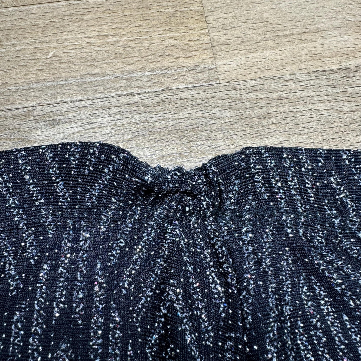 Medium Y2K Black & Silver Metallic Knit Bell Bottoms | Vintage High Waisted Stretchy Flared Pants