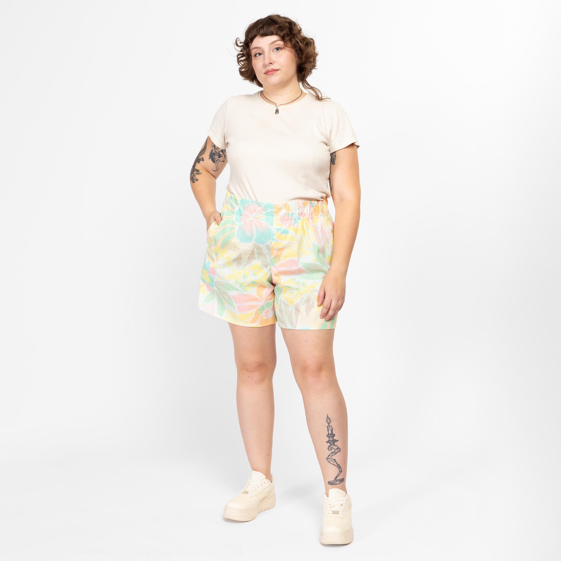 XL 90s Pastel Tropical Floral Lounge Shorts | Vintage Boho Elastic High Waist Wide Leg Casual Shorts