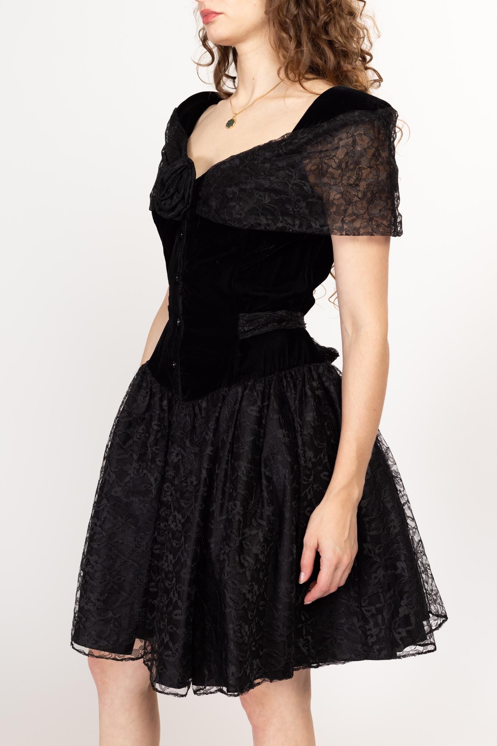 Medium 80s Black Lace Velvet Fit Flare Party Dress Flying Apple Vintage
