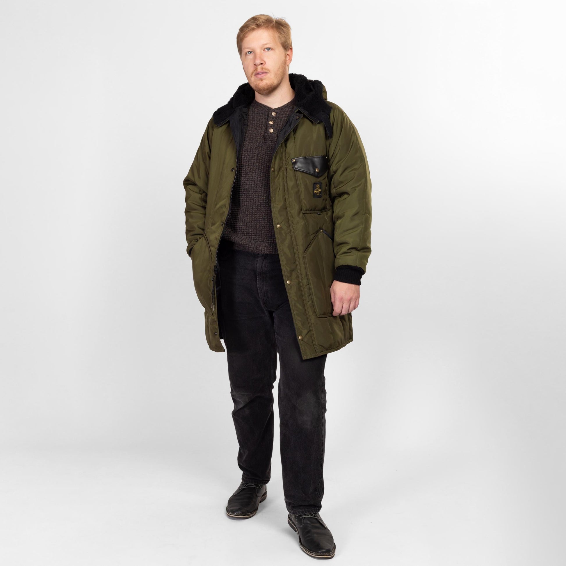 Med-Lrg 90s Refrigiwear Army Green Hooded Snow Jacket | Vintage Belted Zip Up Puffer Winter Ski Coat
