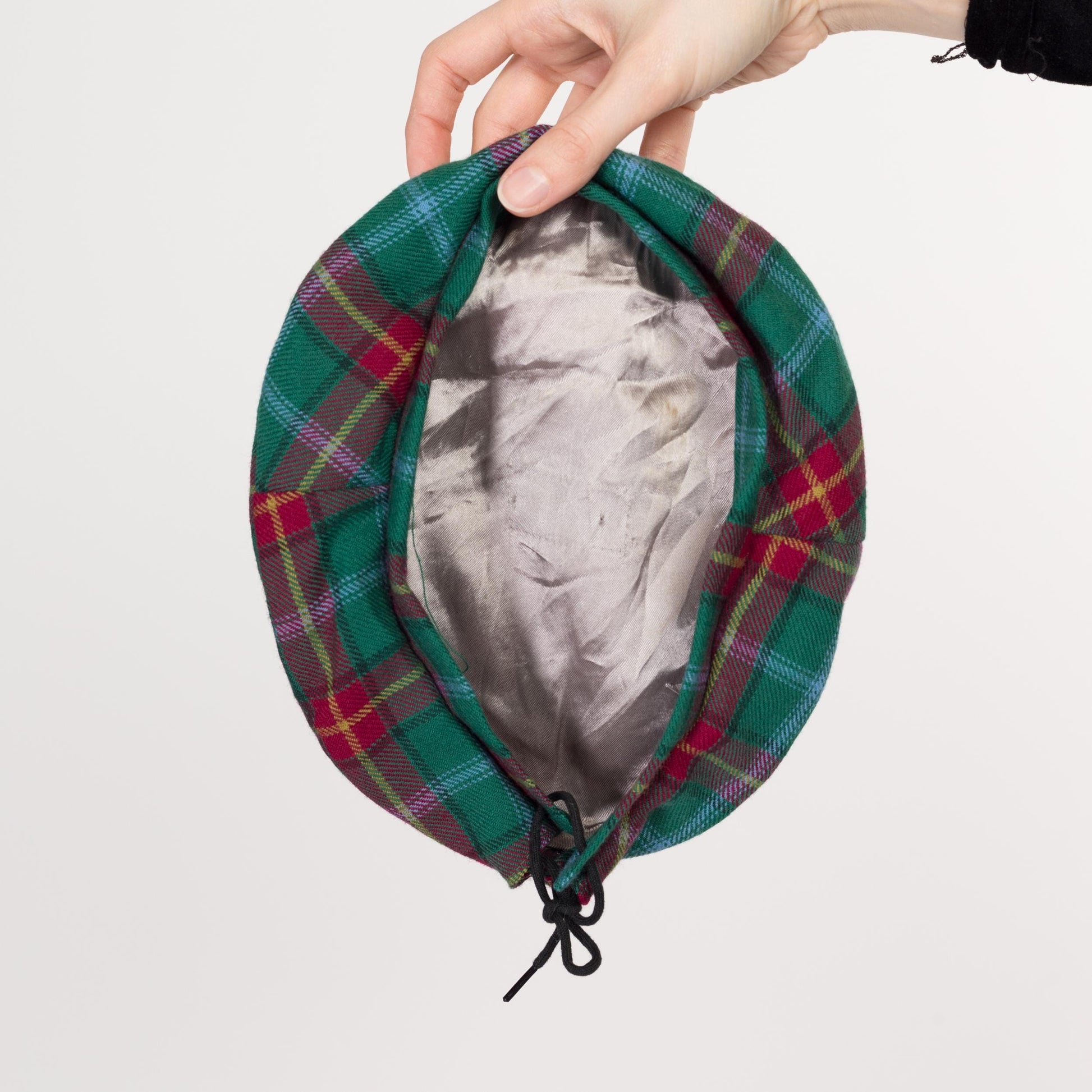 XS-Sm 70s Green & Red Plaid Wool Tam O' Shanter | Vintage Scottish Tartan Tam Pom Pom Beret
