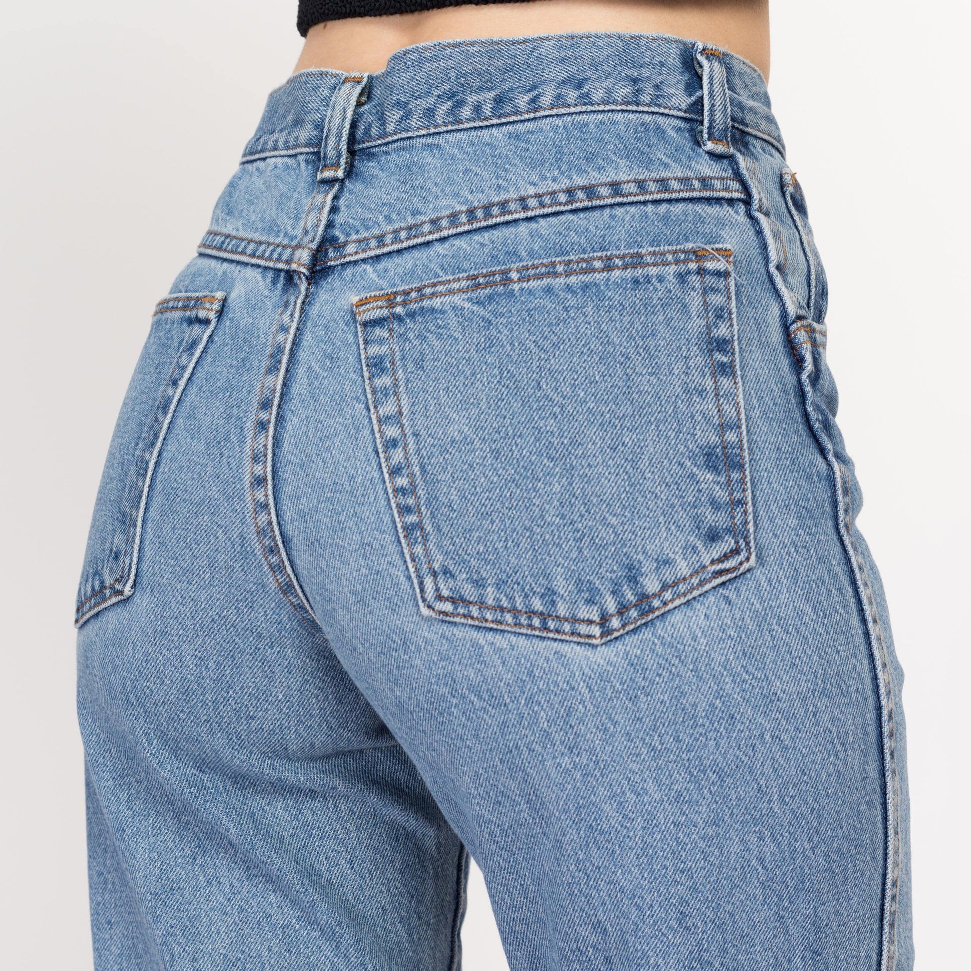 XS 90s Straight Leg Jeans | Vintage Medium Wash Mid High Rise Denim Mom Jeans