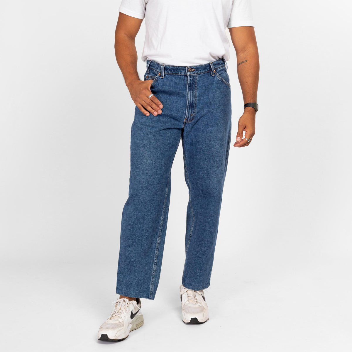 36x29 90s Levis 560 Made In USA Loose Fit Jeans – Flying Apple Vintage
