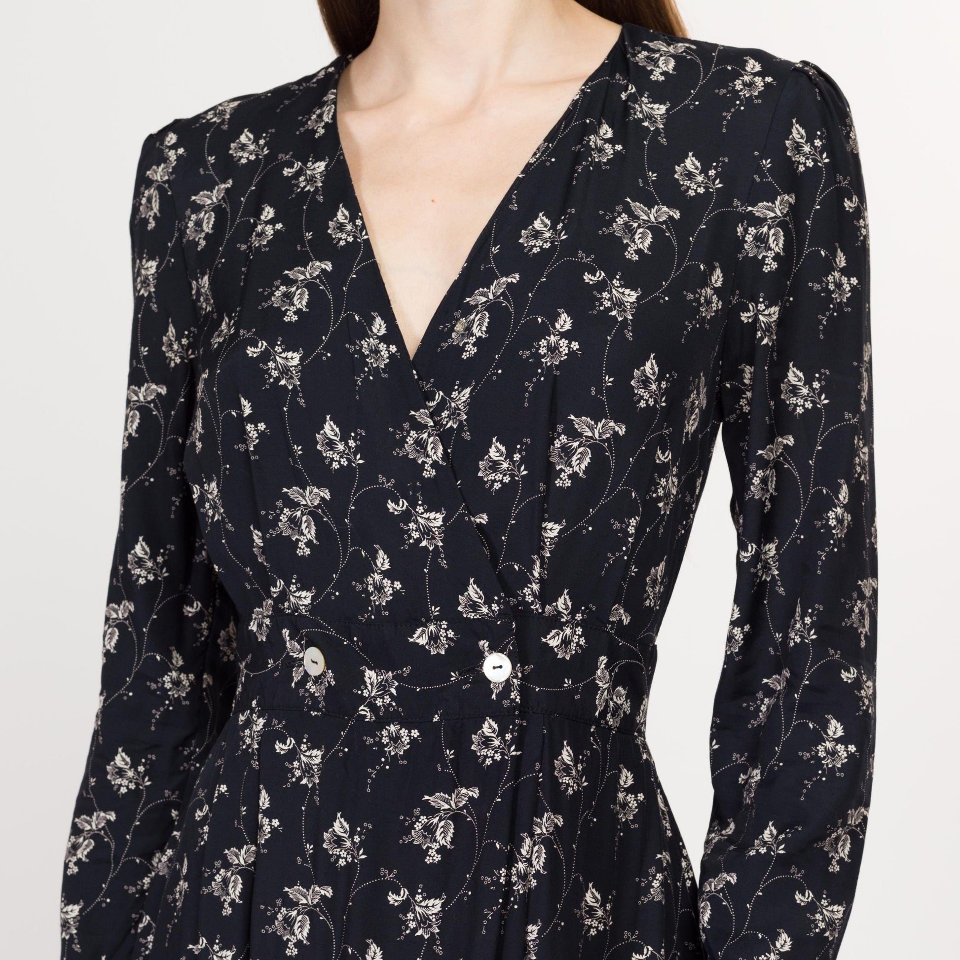XS-Sm 90s Laura Ashley Black & White Floral Midi Dress Flying Apple Vintage XS-Sm 90s Laura Ashley Black & White Floral Midi Dress Flying Apple Vintage