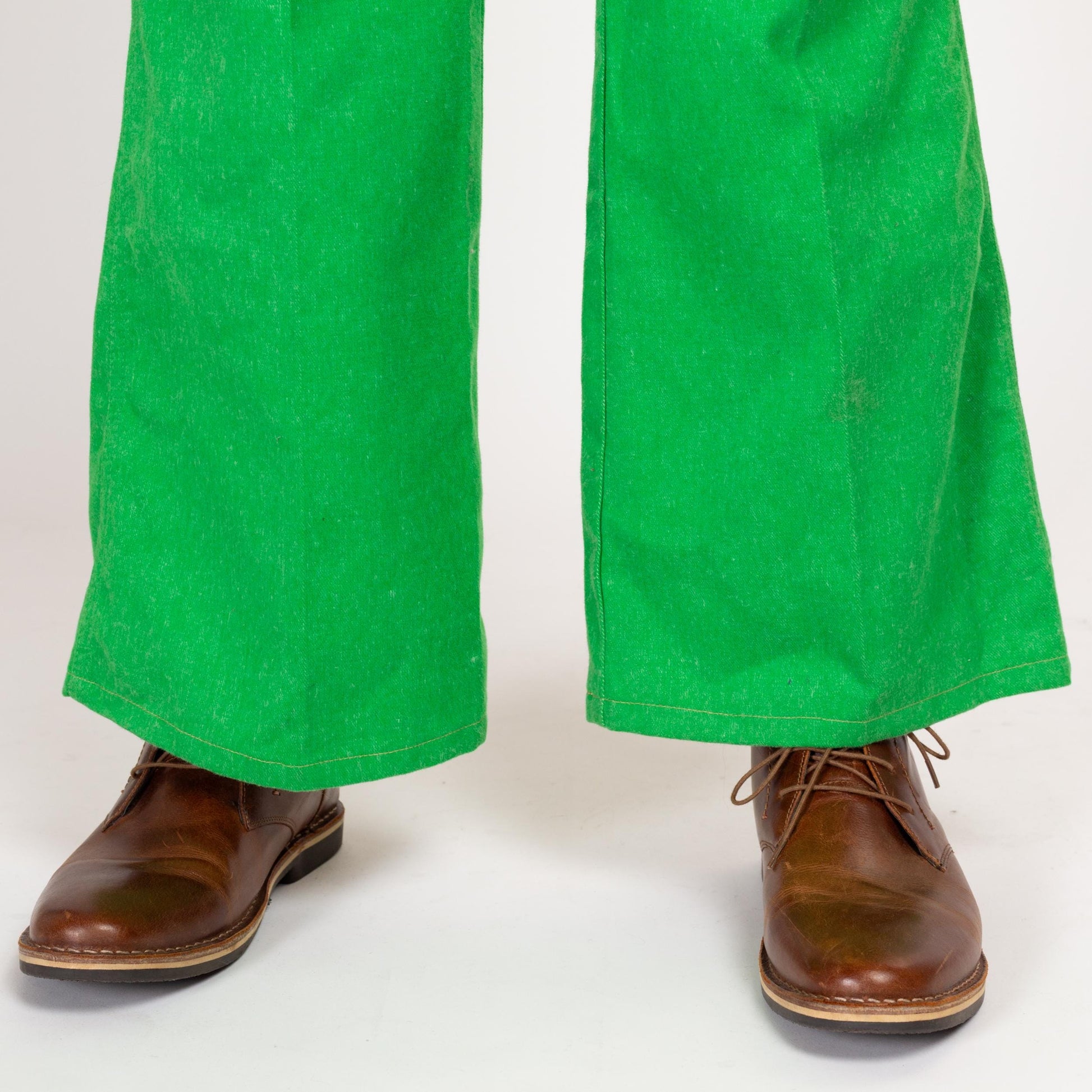34x30 70s Bright Green Flared Trousers Medium Short | Retro Vintage Bell Bottom Hippie Pants