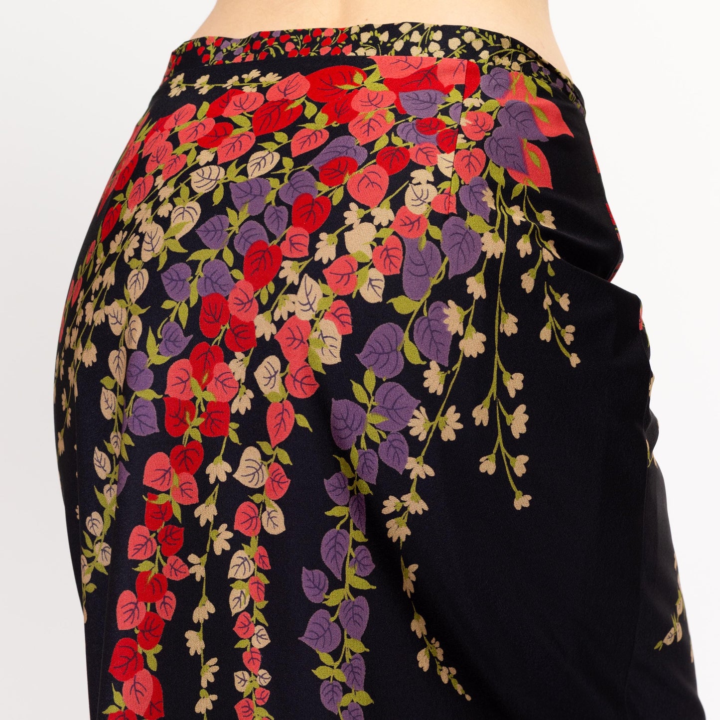 Med-Lrg 70s Black Psychedelic Floral Maxi Skirt 31" | Vintage Boho A Line High Waisted Skirt