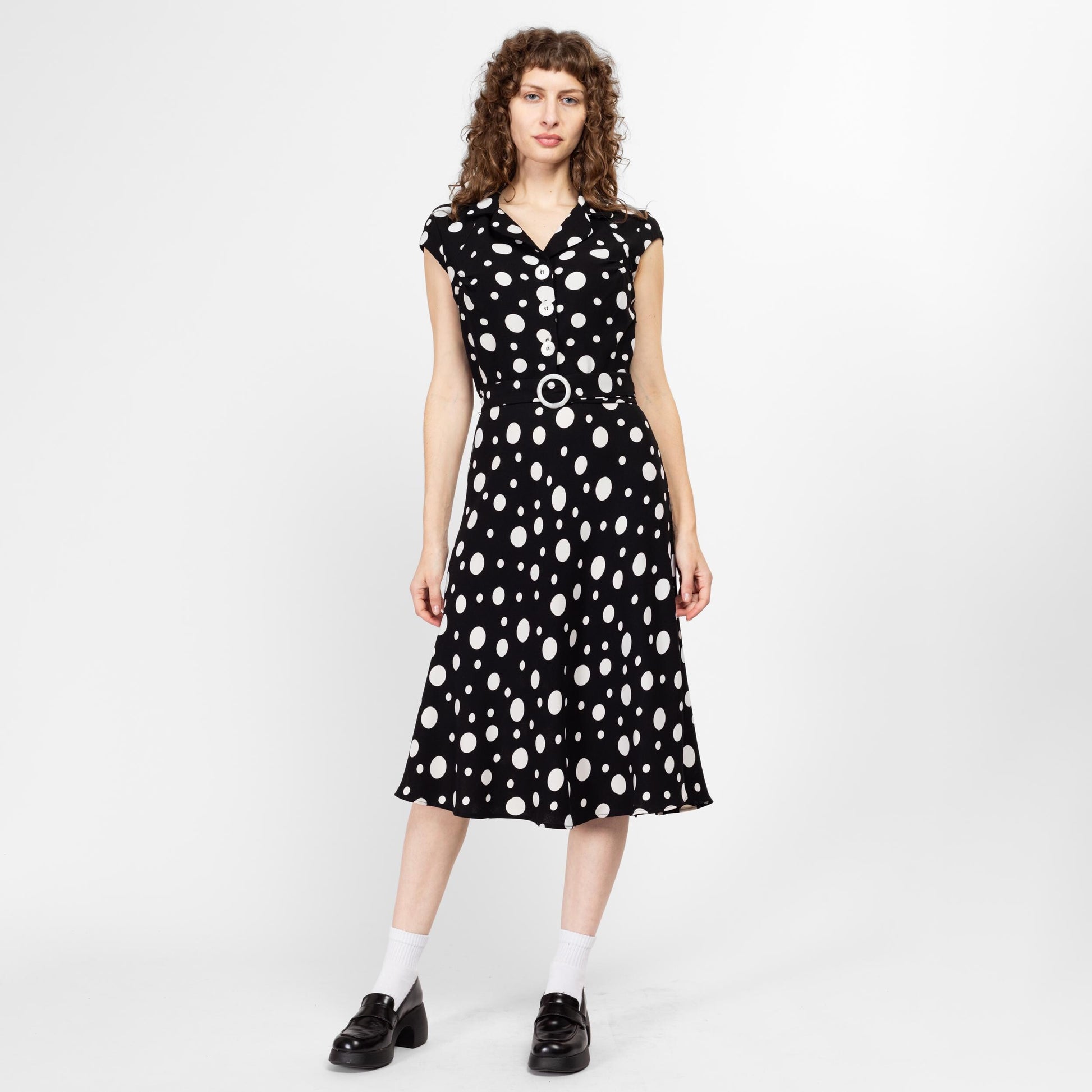 Med-Lrg 90s Black & White Polka Dot Belted Midi Dress Med-Lrg 90s Black & White Polka Dot Belted Midi Dress