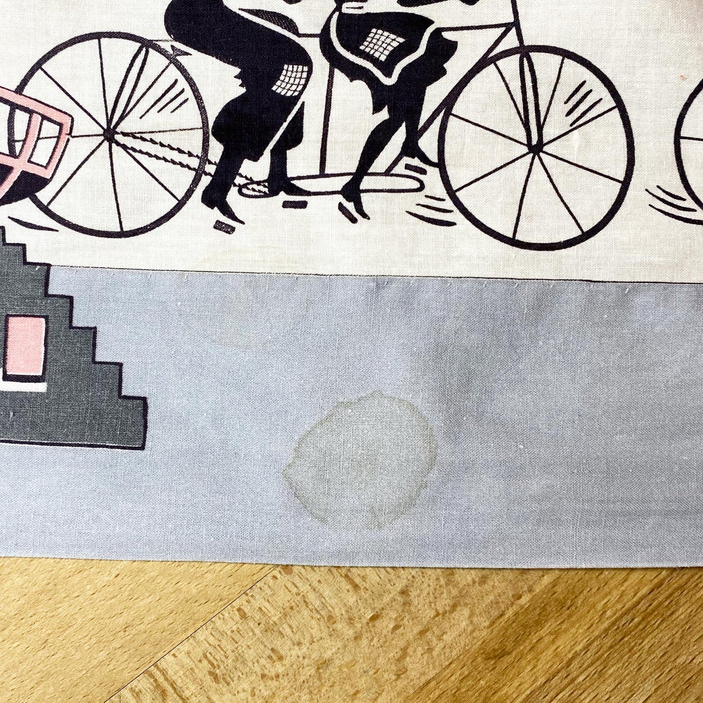 XS 60s Dutch Windmill & Bicycle Novelty Print Skirt 23" | Boho Vintage Grey Midi Circle Skirt