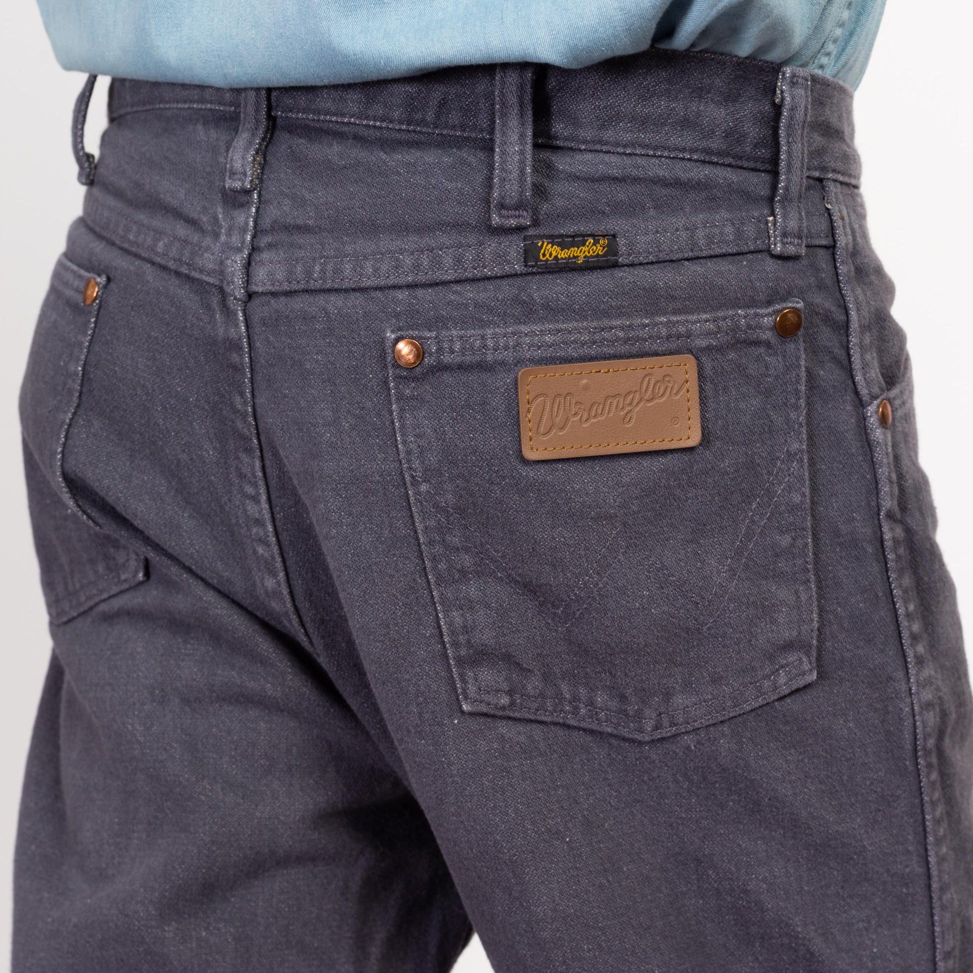 32x32 90s Wrangler Grey Denim Jeans | Vintage Relaxed Fit Bootcut Jeans