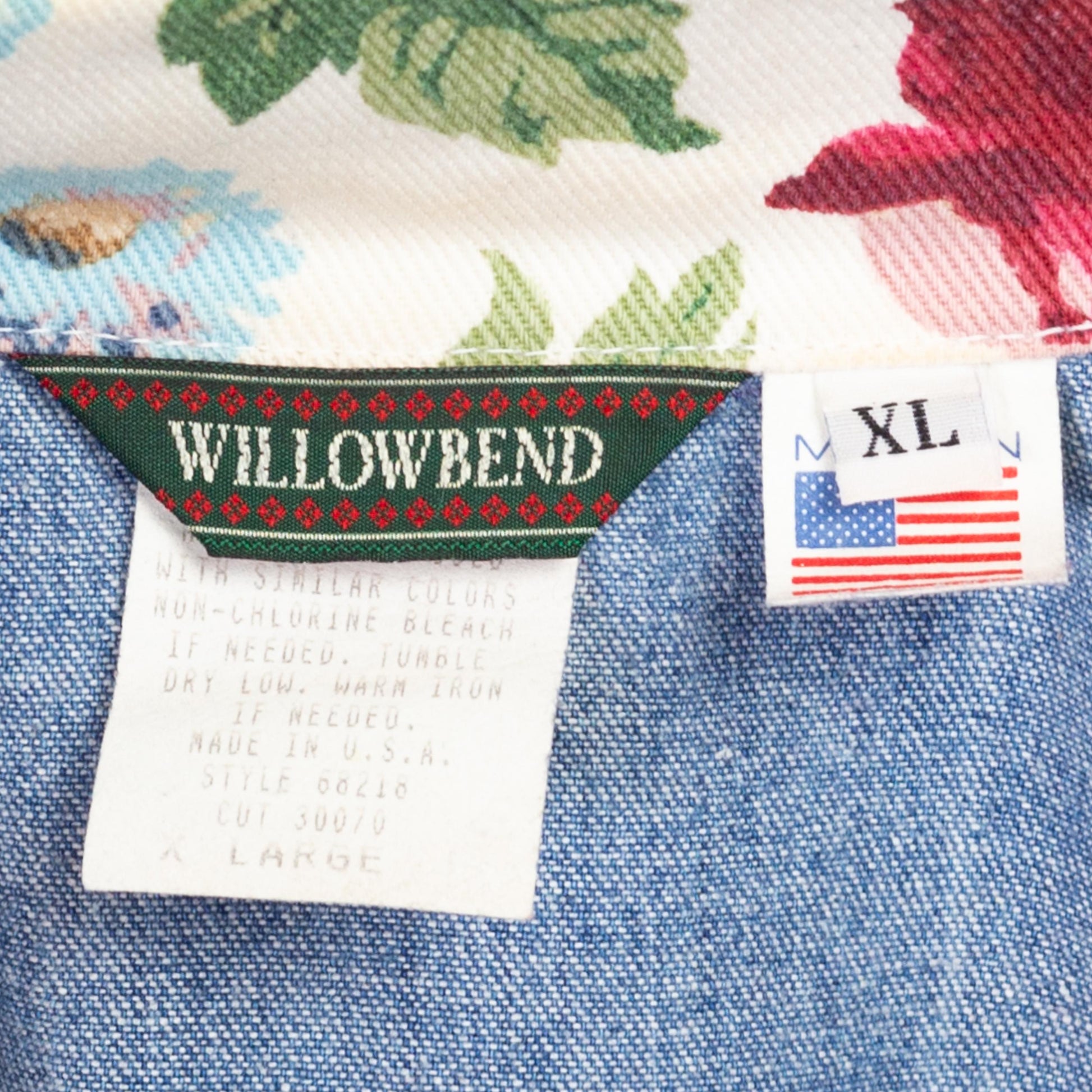 XL 90s Denim Floral Collar Sleeveless Top | Vintage Blue Jean Button Up Vest Shirt