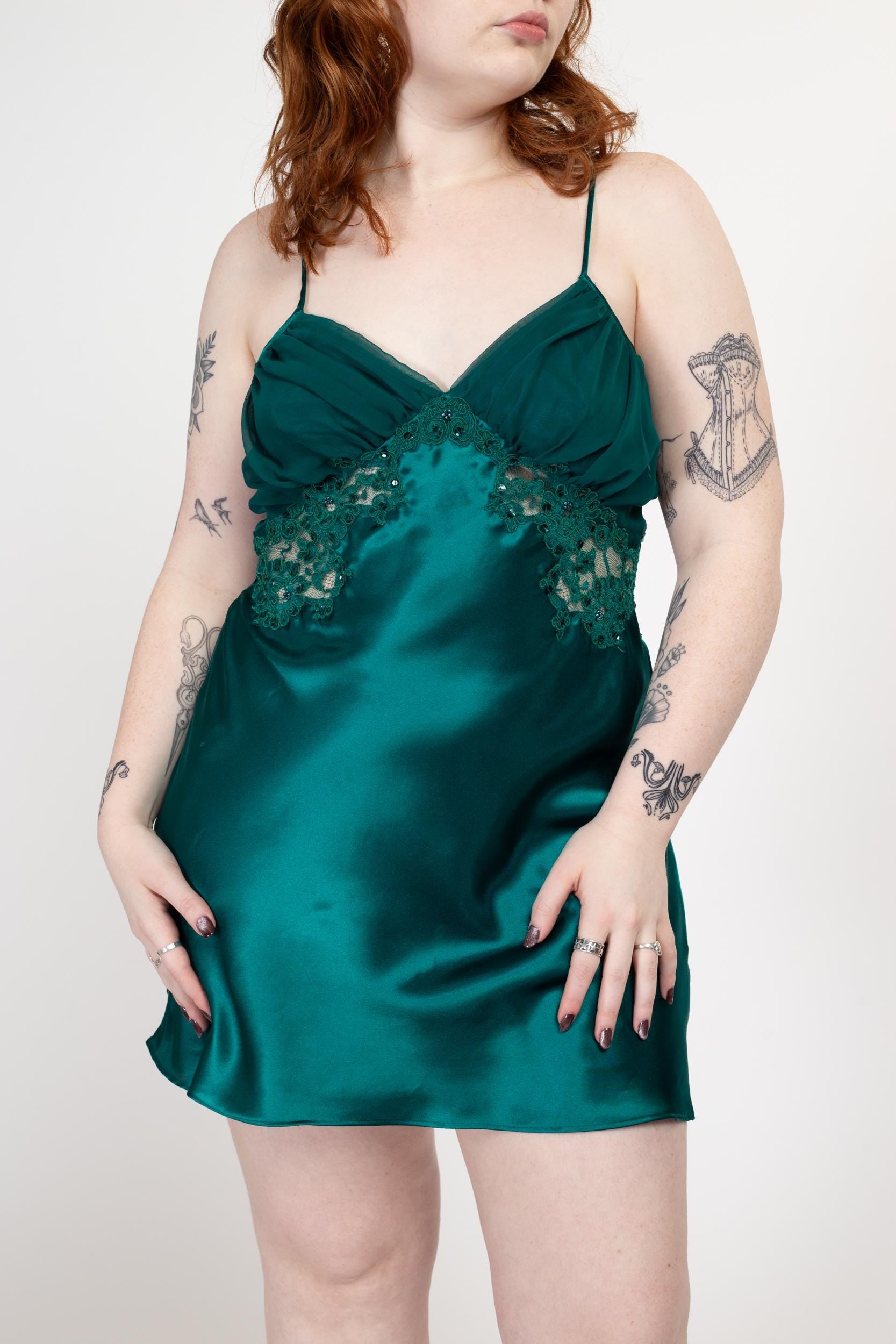 Medium 90s Victoria's Secret Emerald Green Satin Slip Dress | Vintage Low Back Lingerie Mini Chemise Nightie