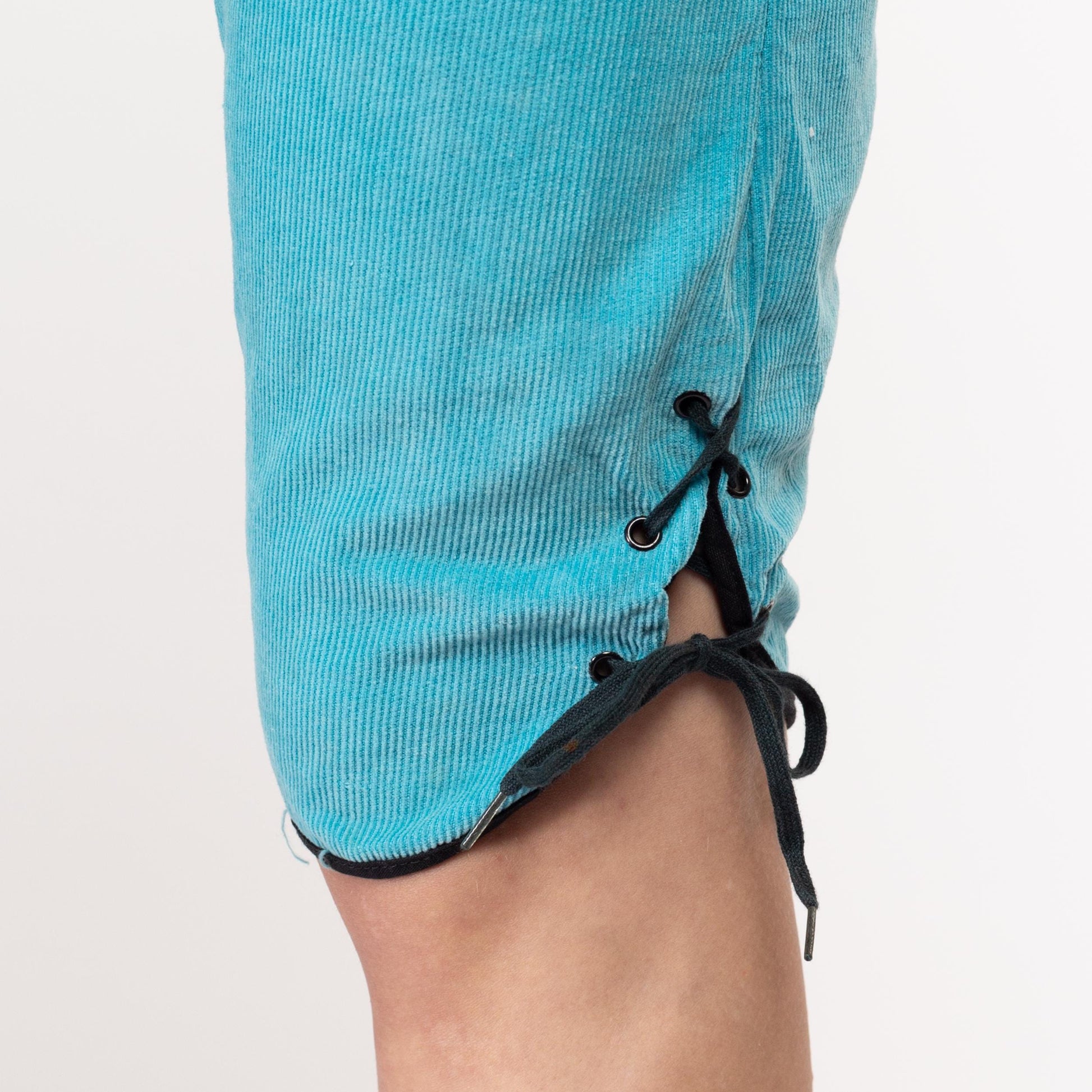 XS 60s Sky Blue Corduroy Cross Country Ski Pants | Retro Vintage Sportswear Cropped Pedal Pushers Breeks Knickers