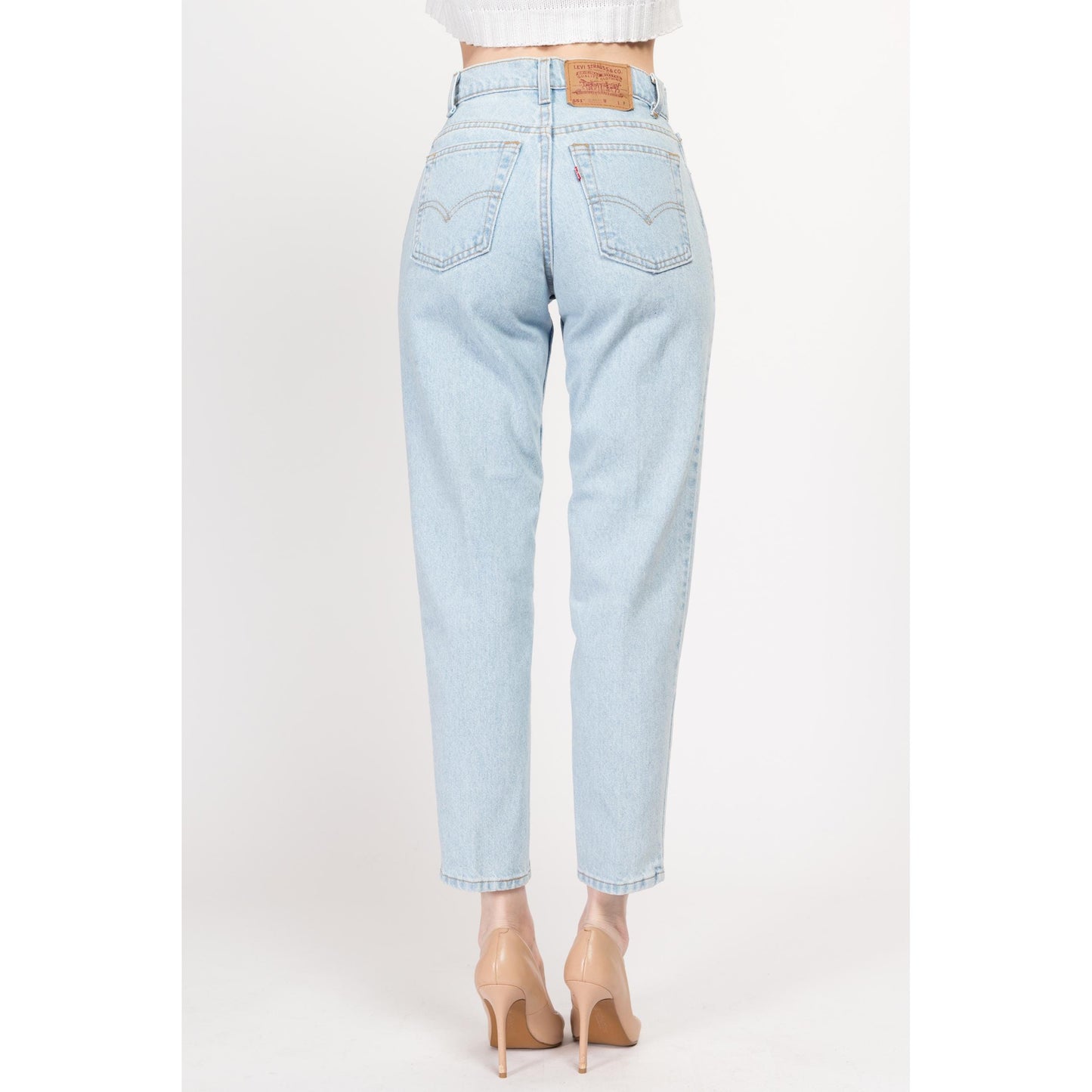 XS 90s Levis 551 High Waisted Mom Jeans 26" | Vintage Levi's Light Wash Denim Relaxed Fit Tapered Leg Jeans