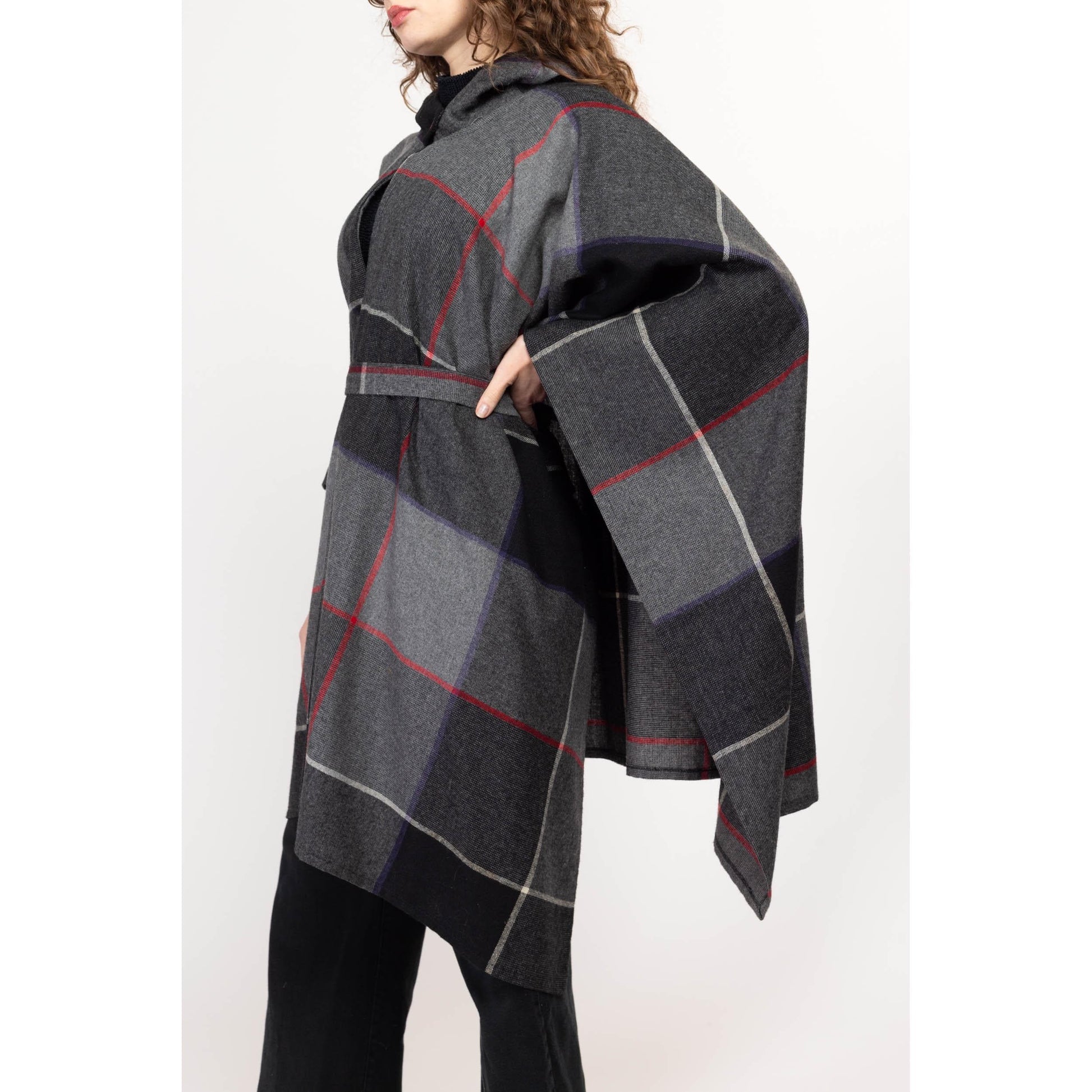 One Size 80s Grey Plaid Wool Hooded Poncho | Boho Vintage Fall Winter Long Cape