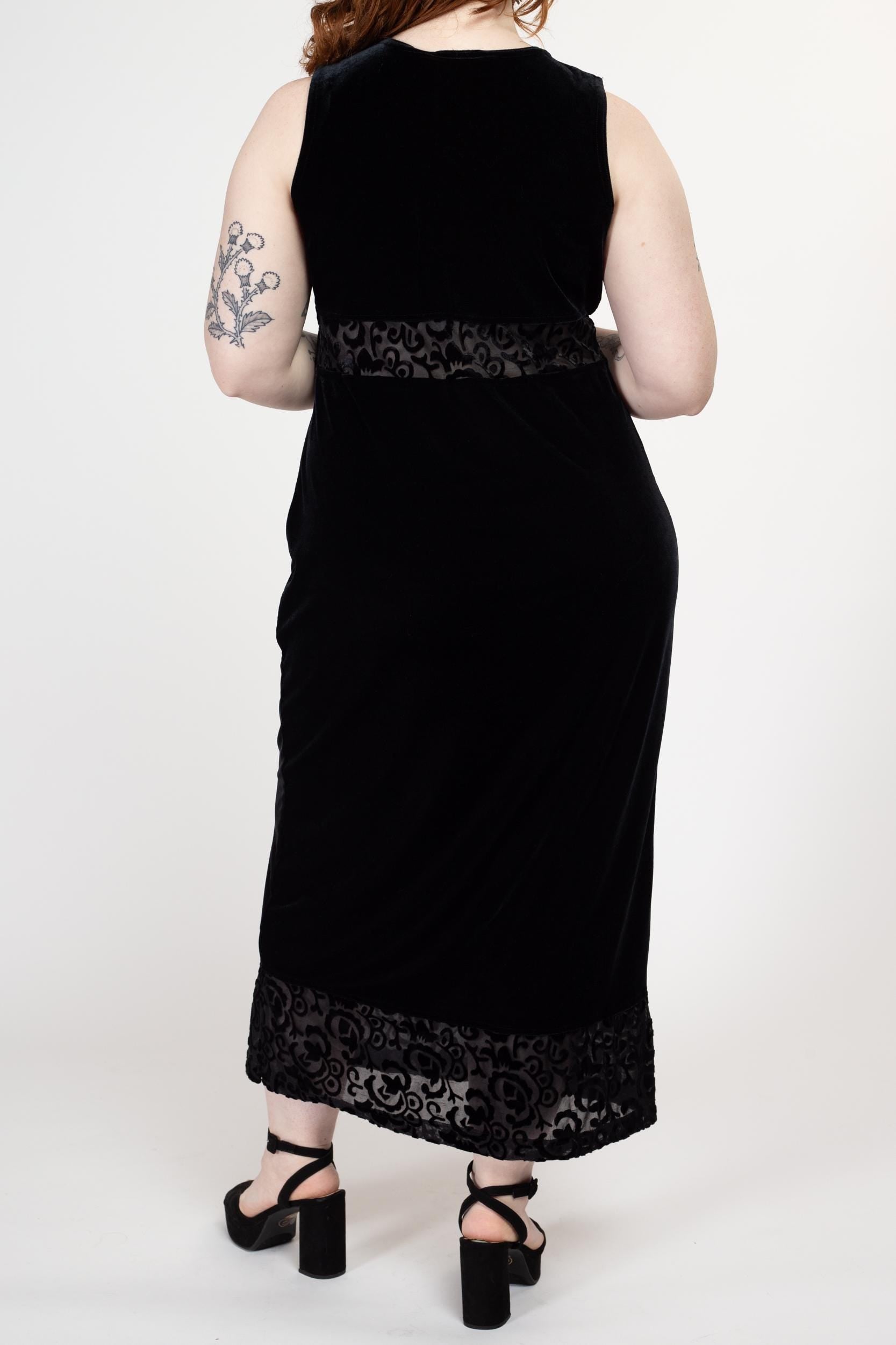 Petite Large 90s Black Velvet Sheer Waist Maxi Dress Petite Large 90s Black Velvet Sheer Waist Maxi Dress