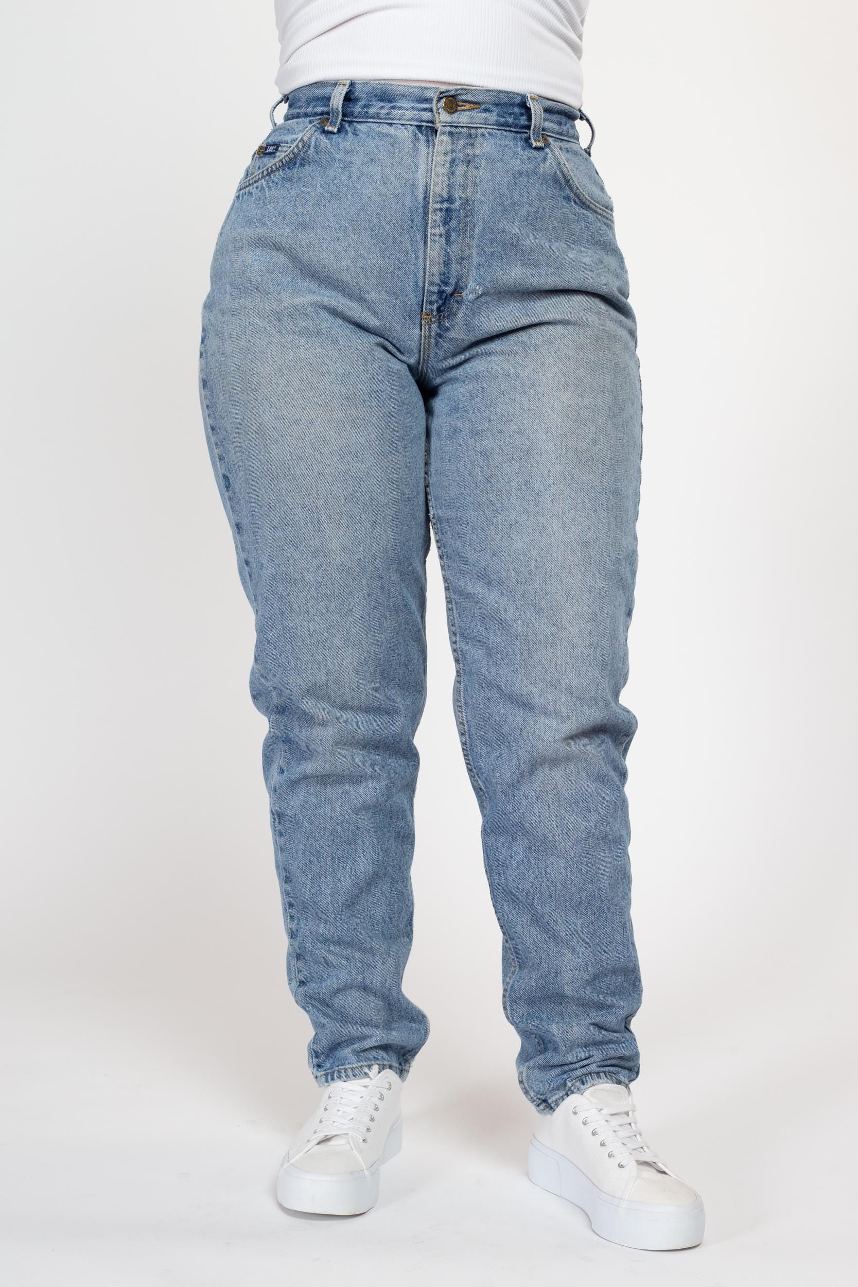 Medium 80s Lee High Waisted Curvy Fit Jeans 29.5" | Vintage Light Wash Denim Tapered Leg Mom Jeans