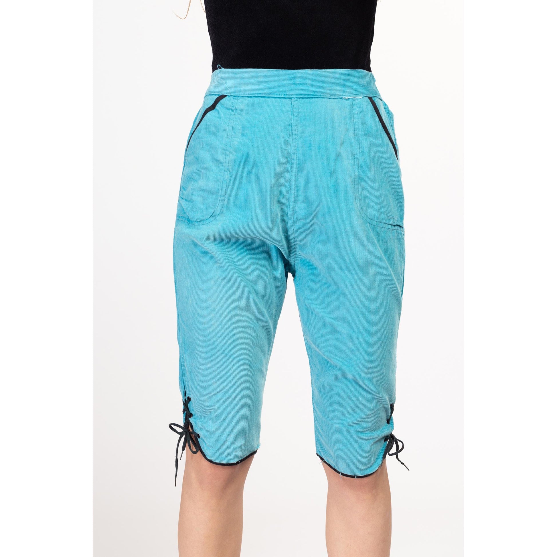 XS 60s Sky Blue Corduroy Cross Country Ski Pants | Retro Vintage Sportswear Cropped Pedal Pushers Breeks Knickers